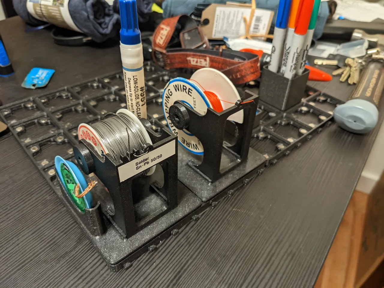 Gridfinity Mini Solder Spool Dispenser by Exitaph