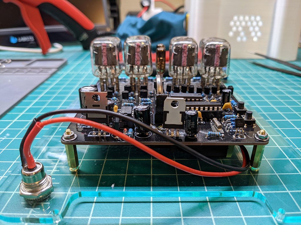 Miniatura 10 do modelo 3D MSP430 Nixie Clock Enclosure
