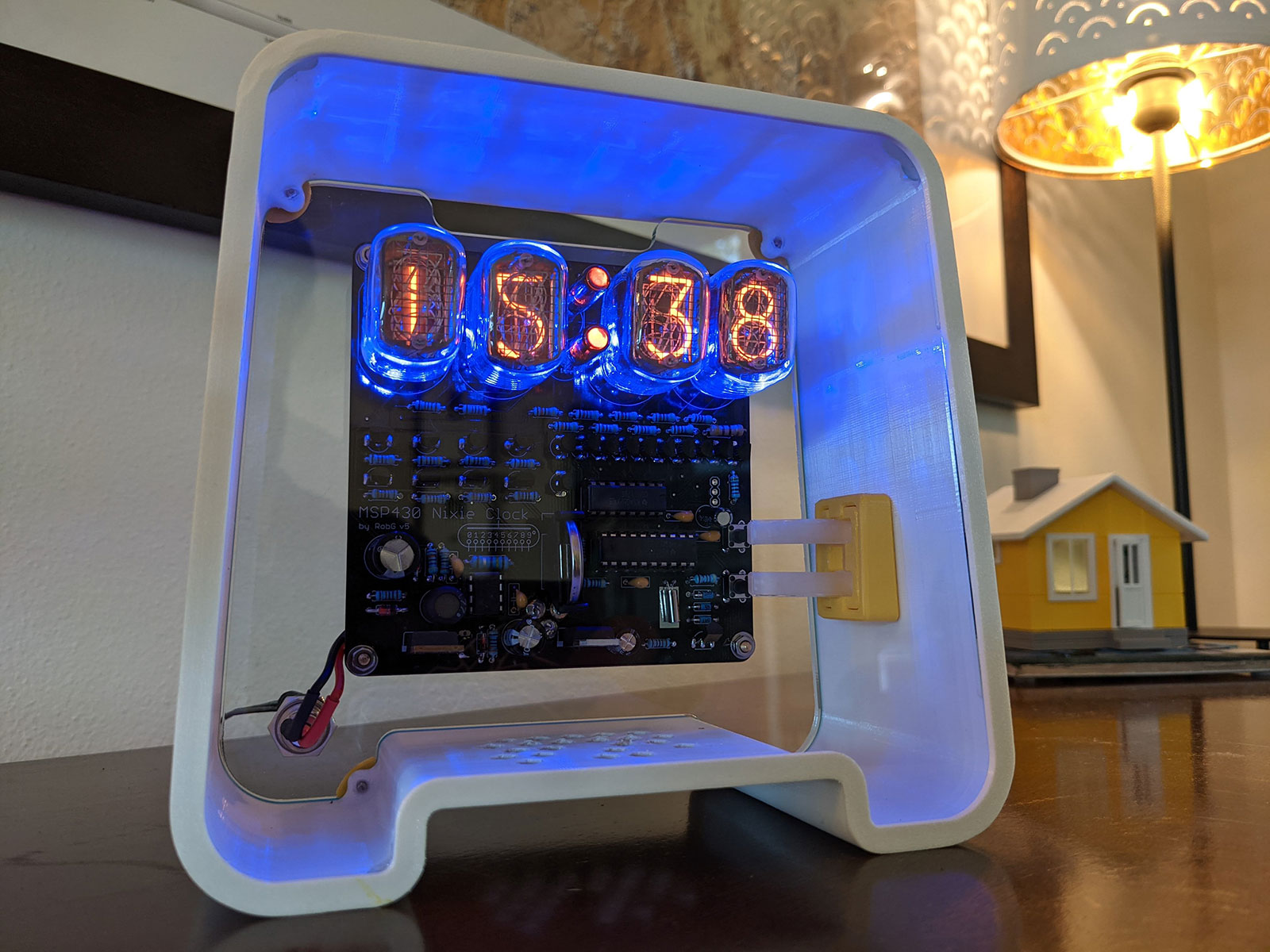 Miniatura 2 do modelo 3D MSP430 Nixie Clock Enclosure