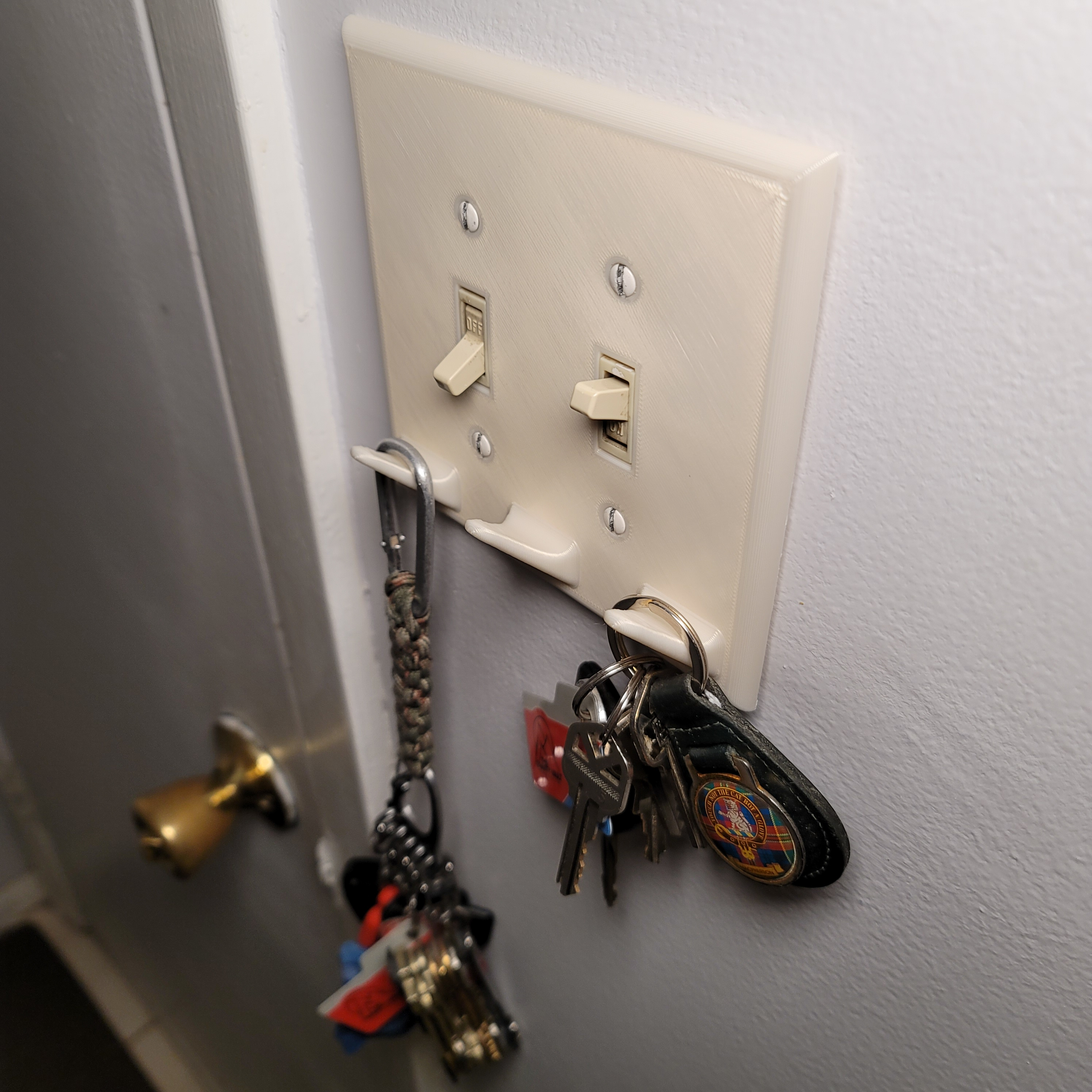 Key Hanger Cover for Dual Light Switch (US)