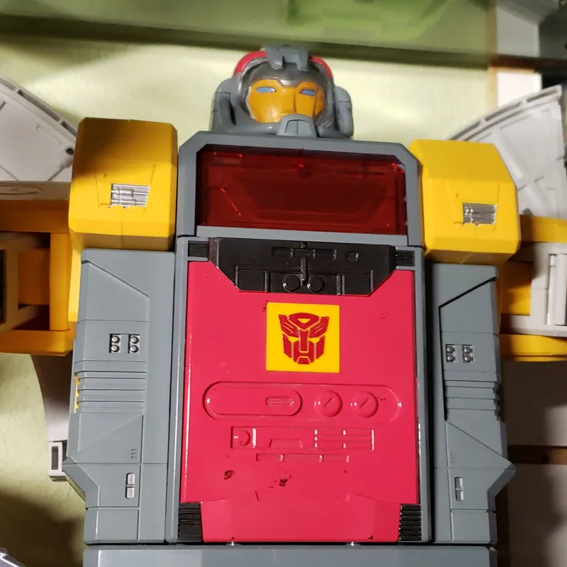 Autobot Symbol for DX9 Gabriel Omega Supreme by UZ Toy Studio