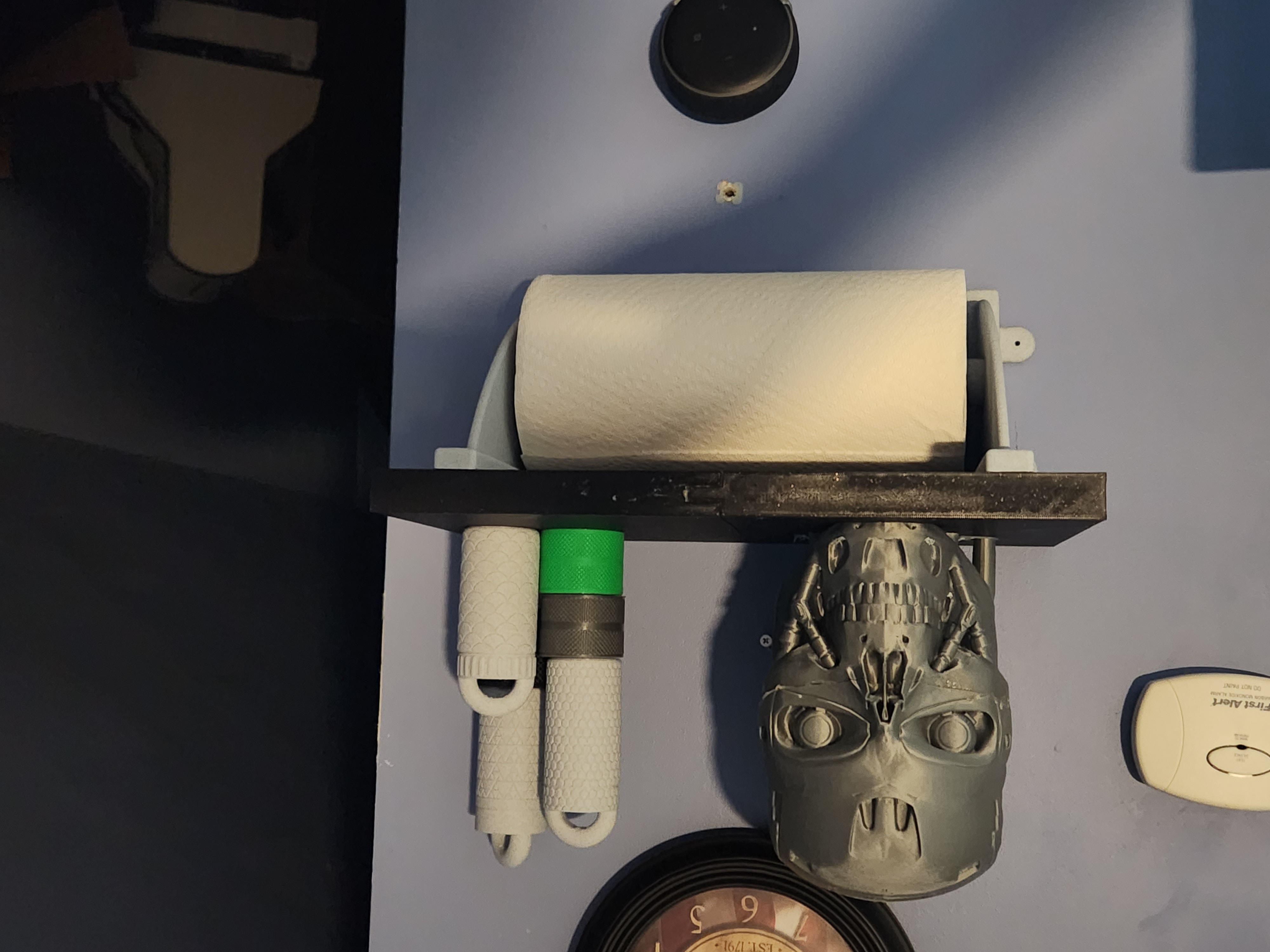 Simple Paper Towel holder