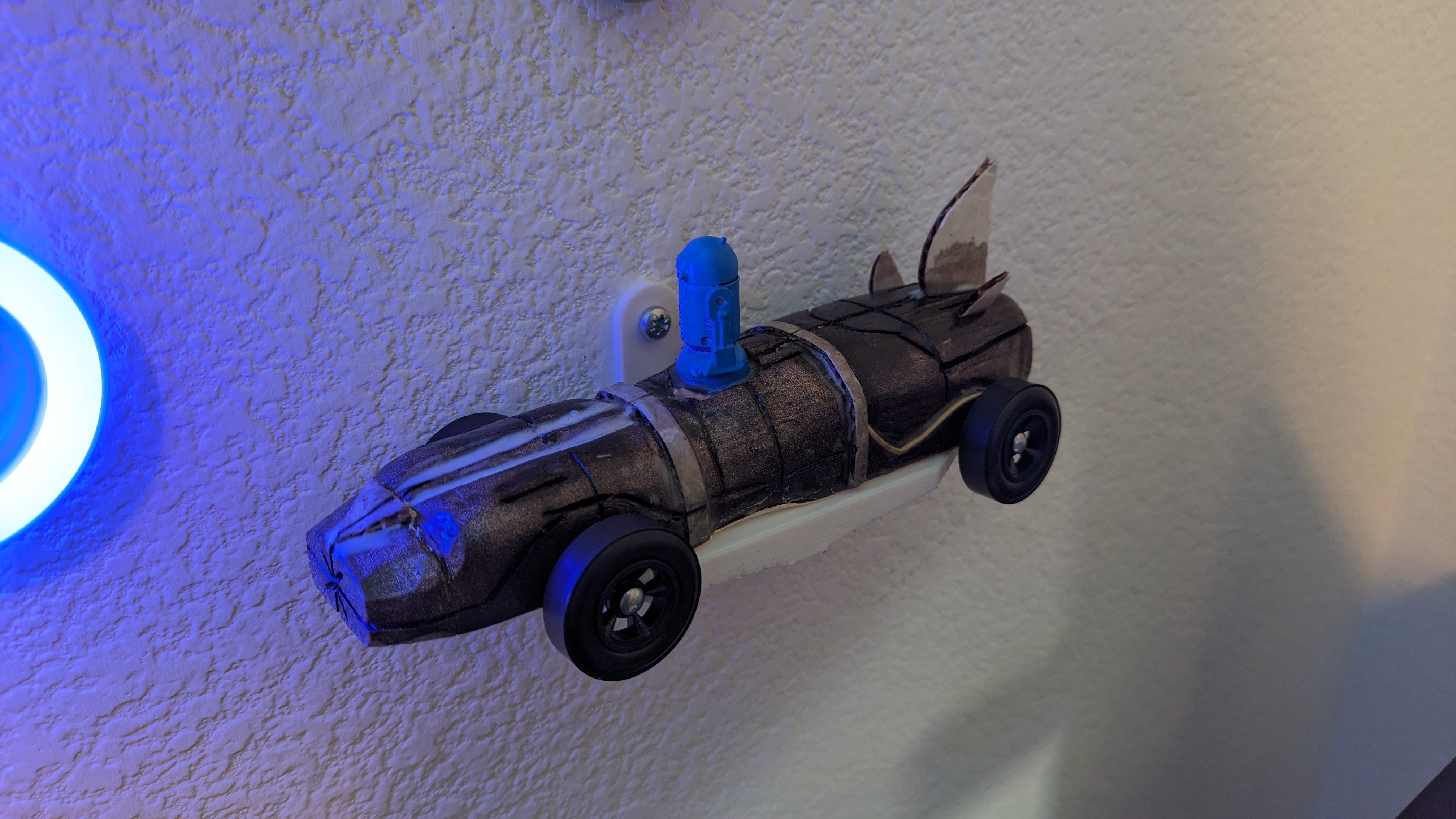 Pinewood Derby Car Wall Display Mount