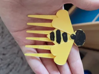 Bee hair comb by Fanda_kuc | Download free STL model | Printables.com