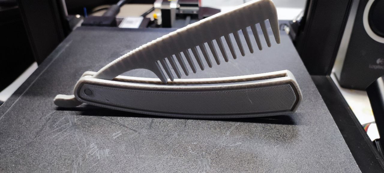 Miniatura 6 do modelo 3D Barber comb
