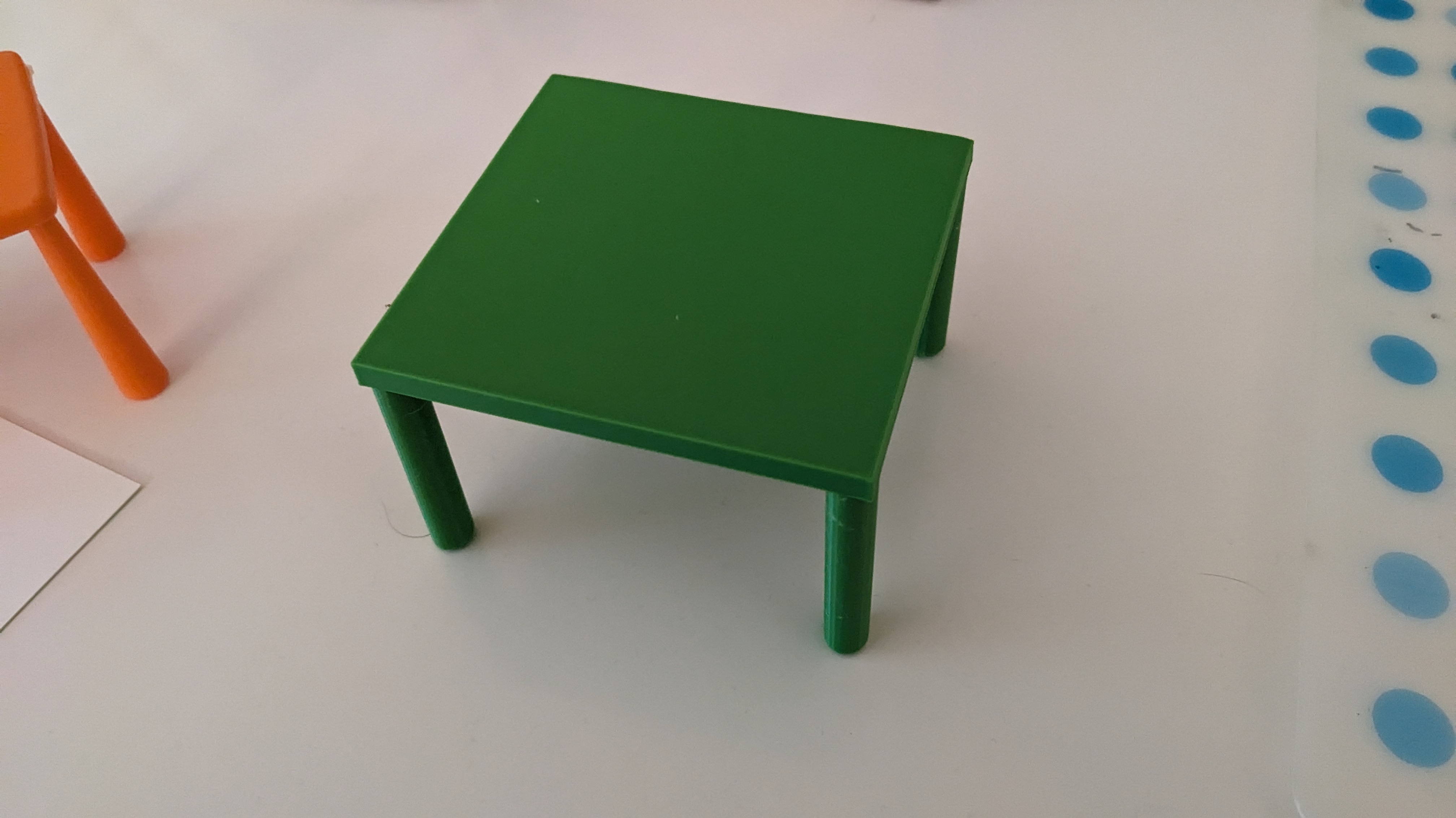 Dolls table