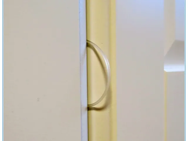 IKEA Invisible door handle