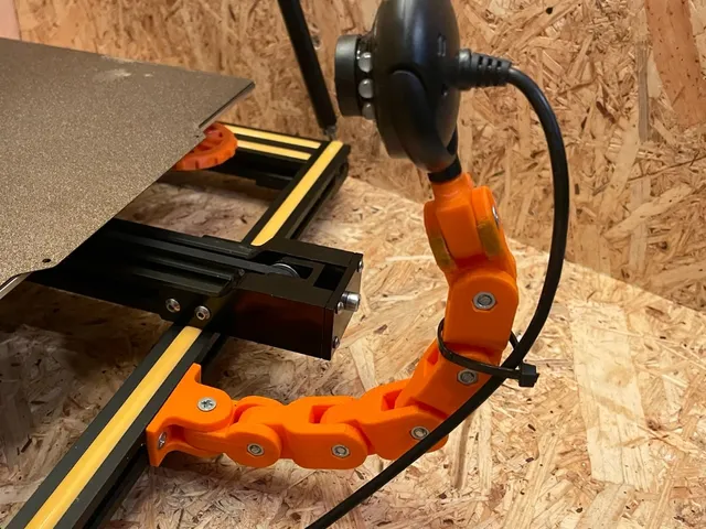 Universal webcam mount