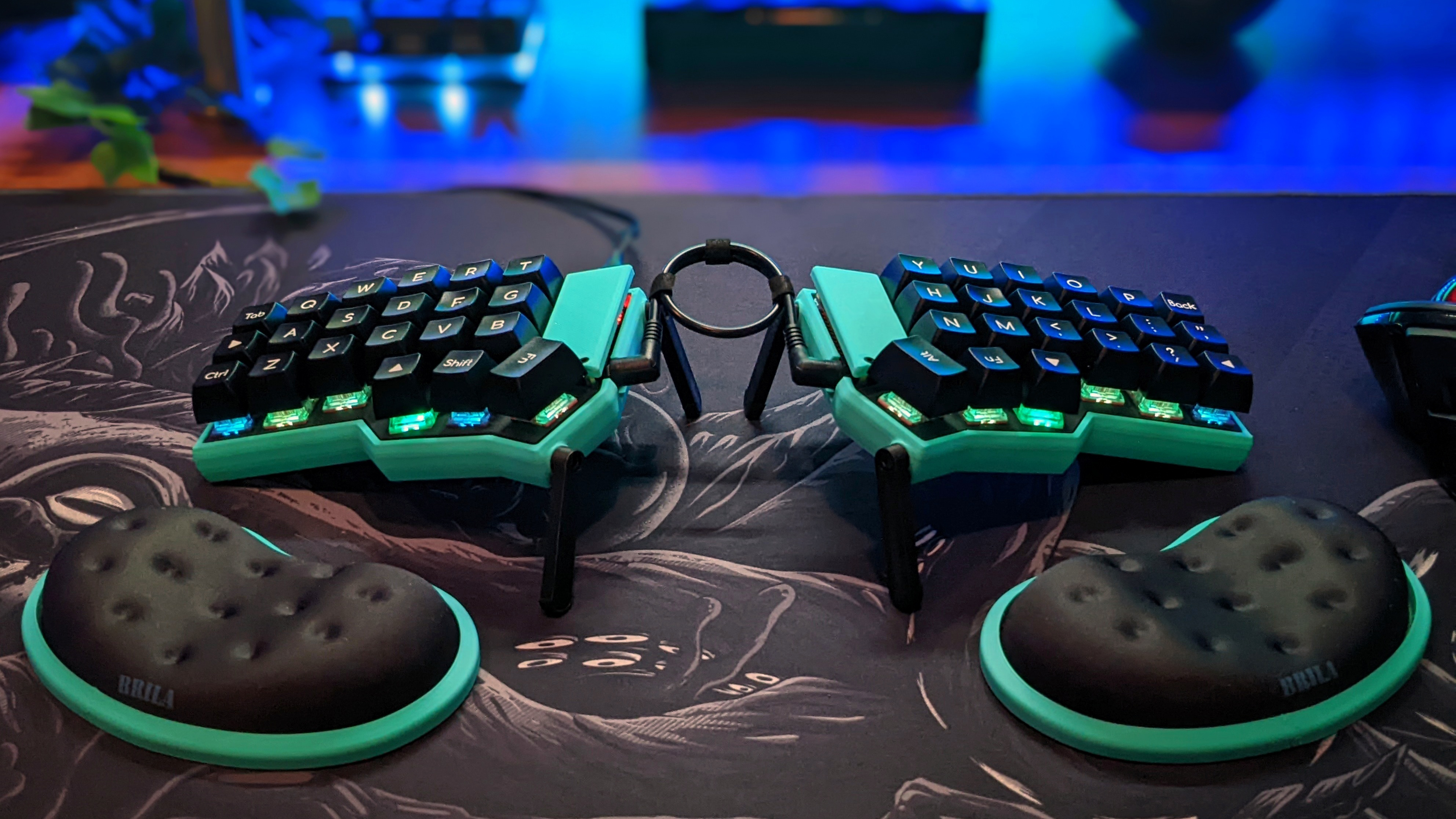 Corne v3 Low Pro Case/Tray w/ Optional Tenting. Now with UNDERGLOW!