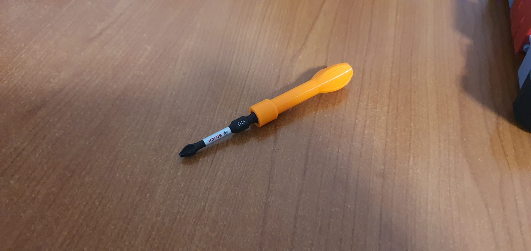Basic screwdriver for drill type of attachements