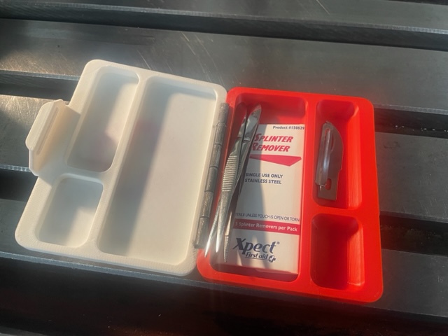 Miniatura 2 do modelo 3D Small First Aid Box