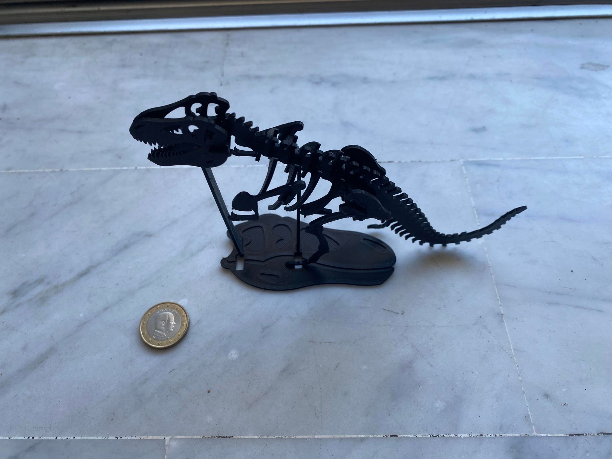 Miniatura 4 do modelo 3D T-Rex Kit Card