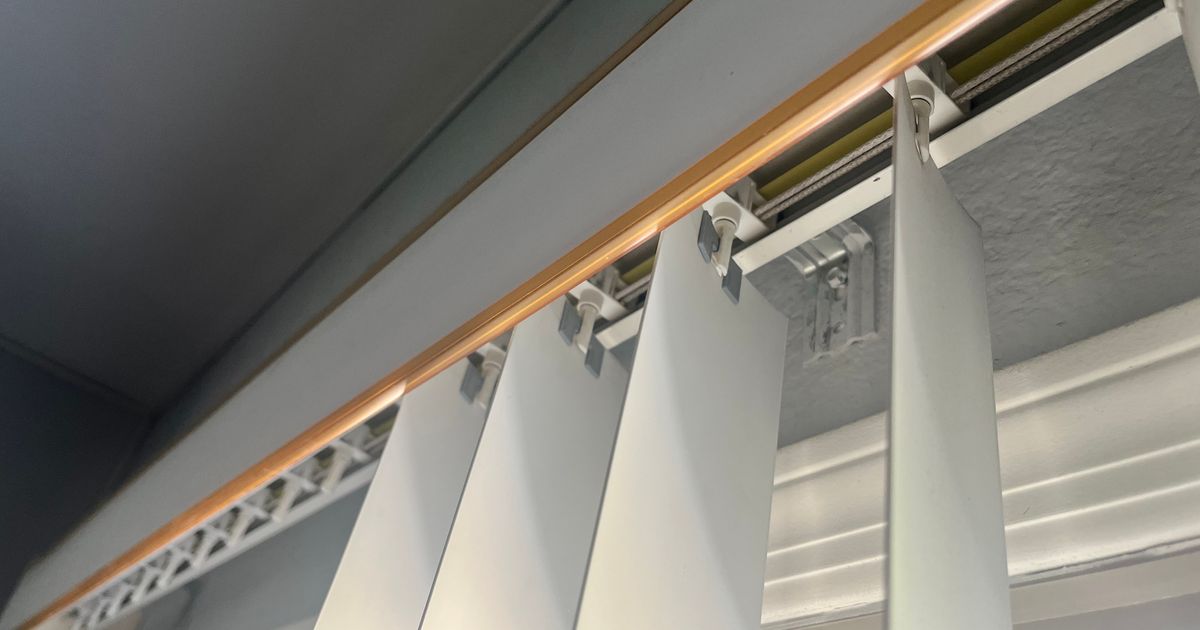 Vertical Blind Clip by DarthDeezy Download free STL model