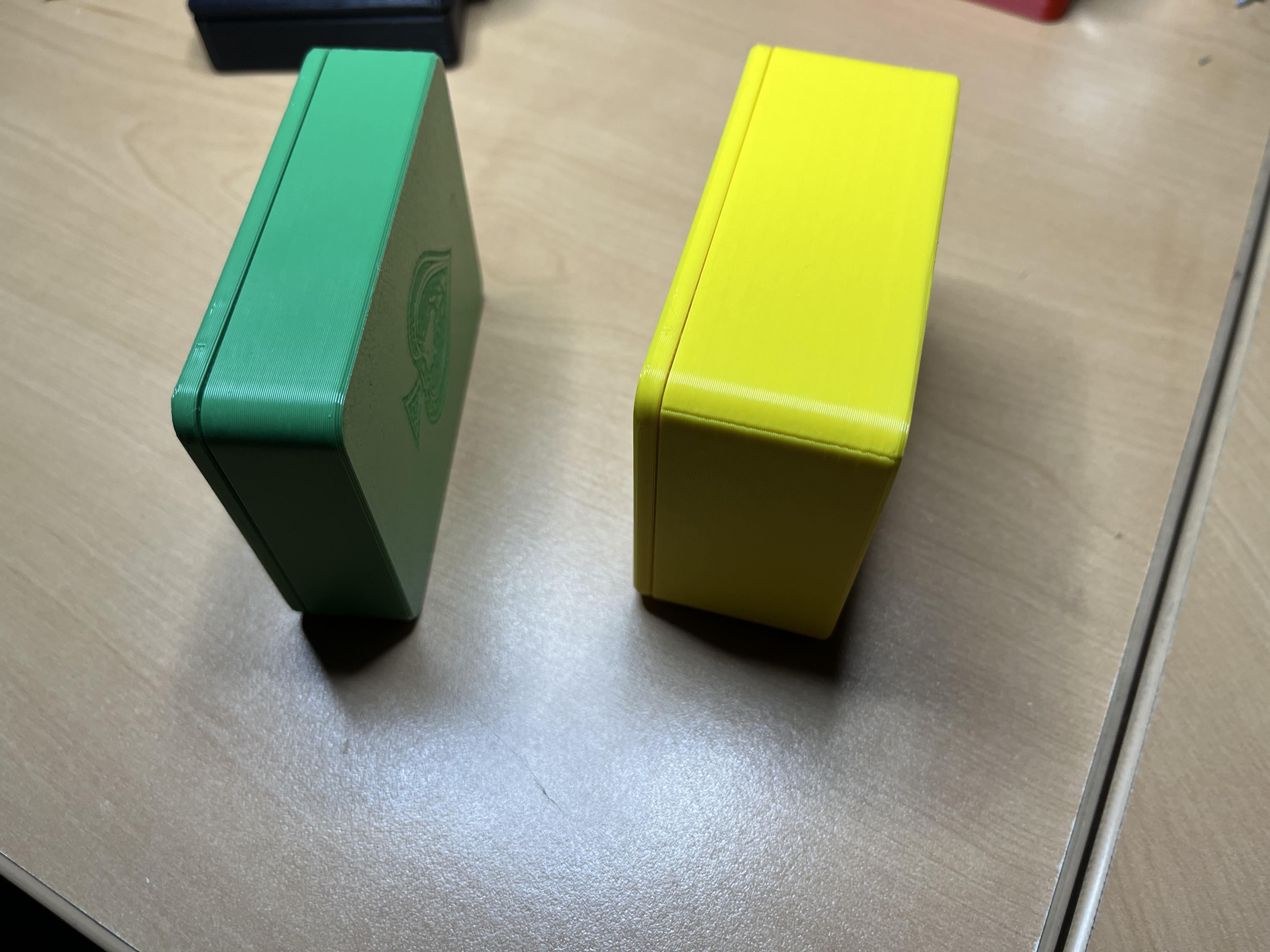 Miniatura 2 do modelo 3D Playing Card Snap Box