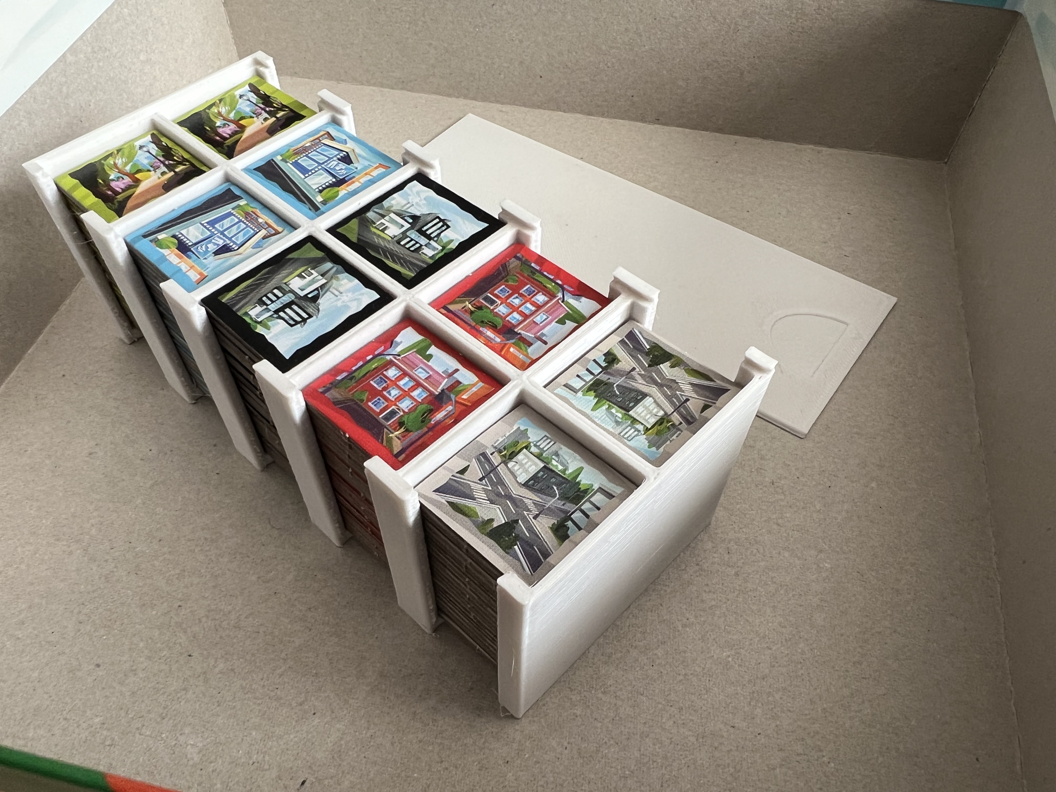 Shake That City Tile Holder