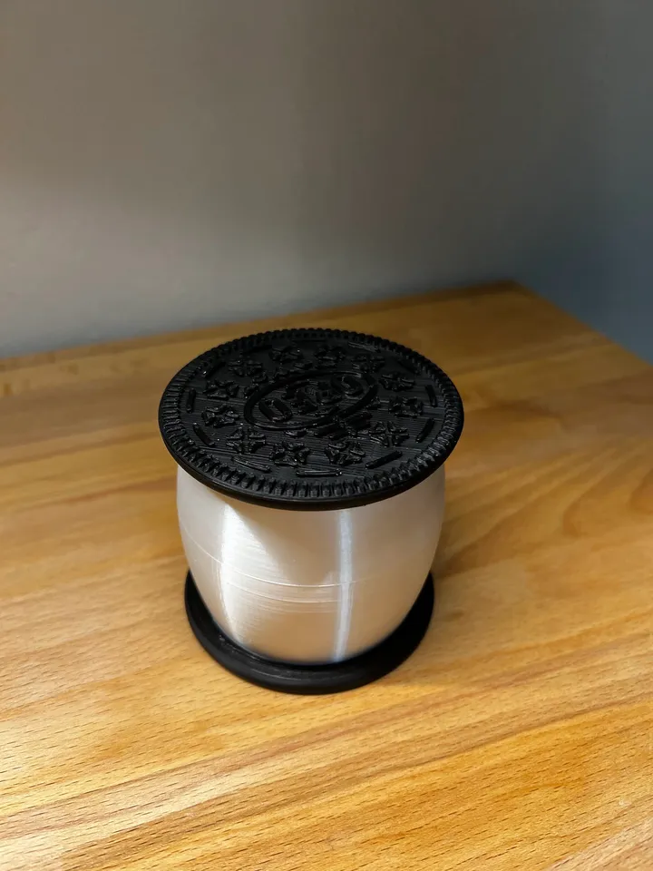 oreoです。 Lot of 2 Limited Edition GAME DAY OREO Creme Sandwich