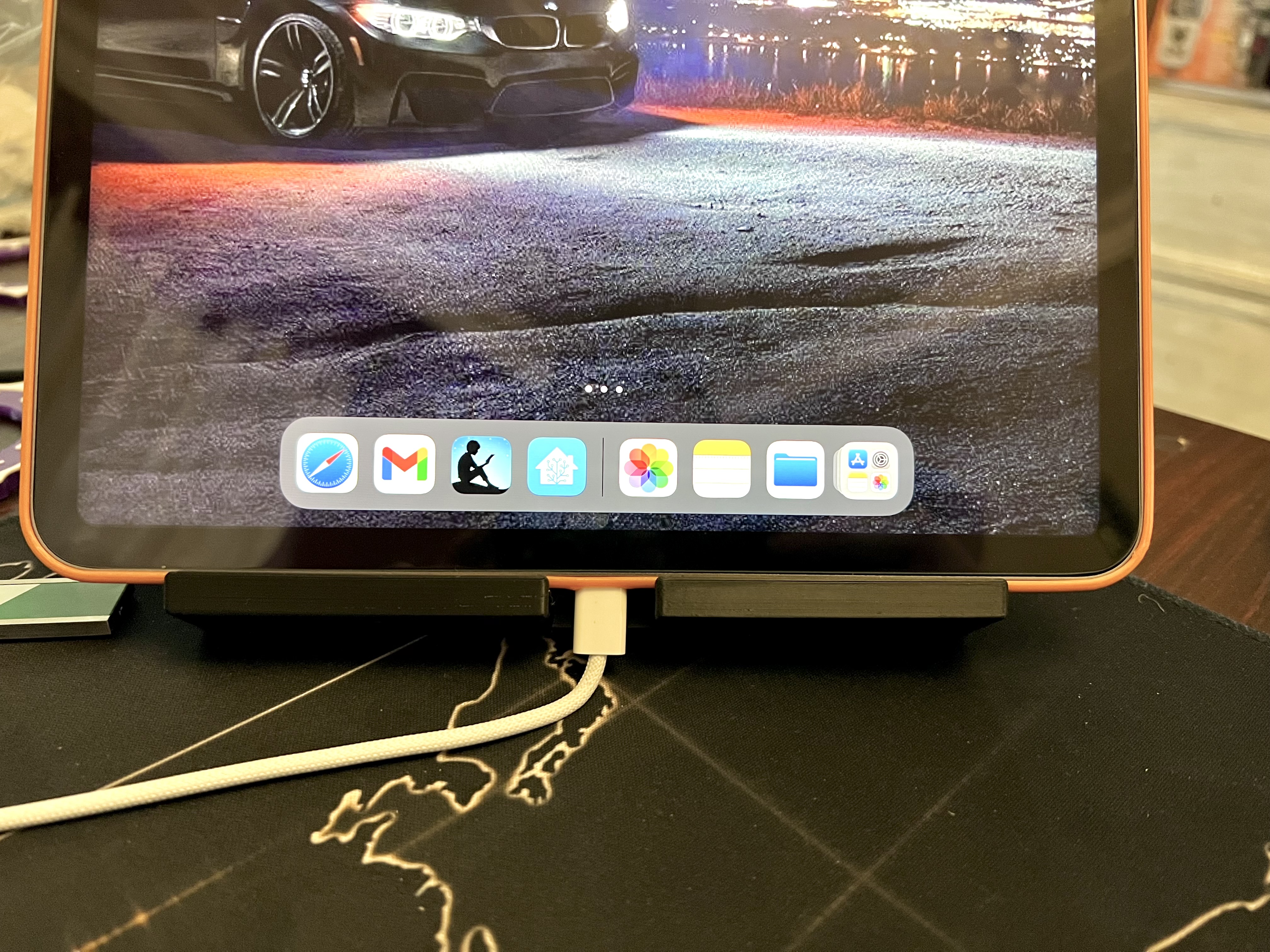 Miniatura 3 do modelo 3D Large iPad Stand