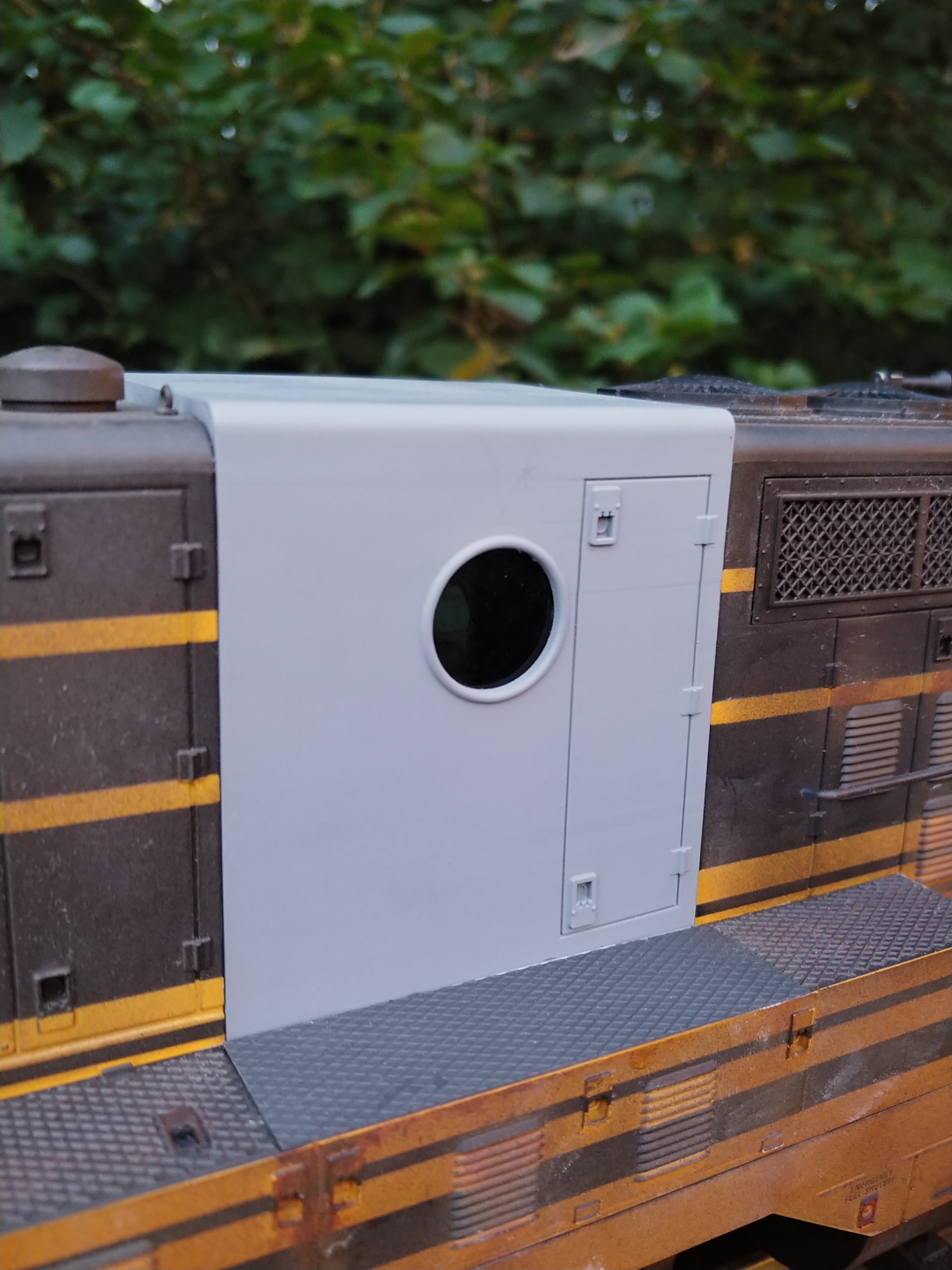 B unit conversion cab for a USA Trains GP7/9 by Manimal Download free