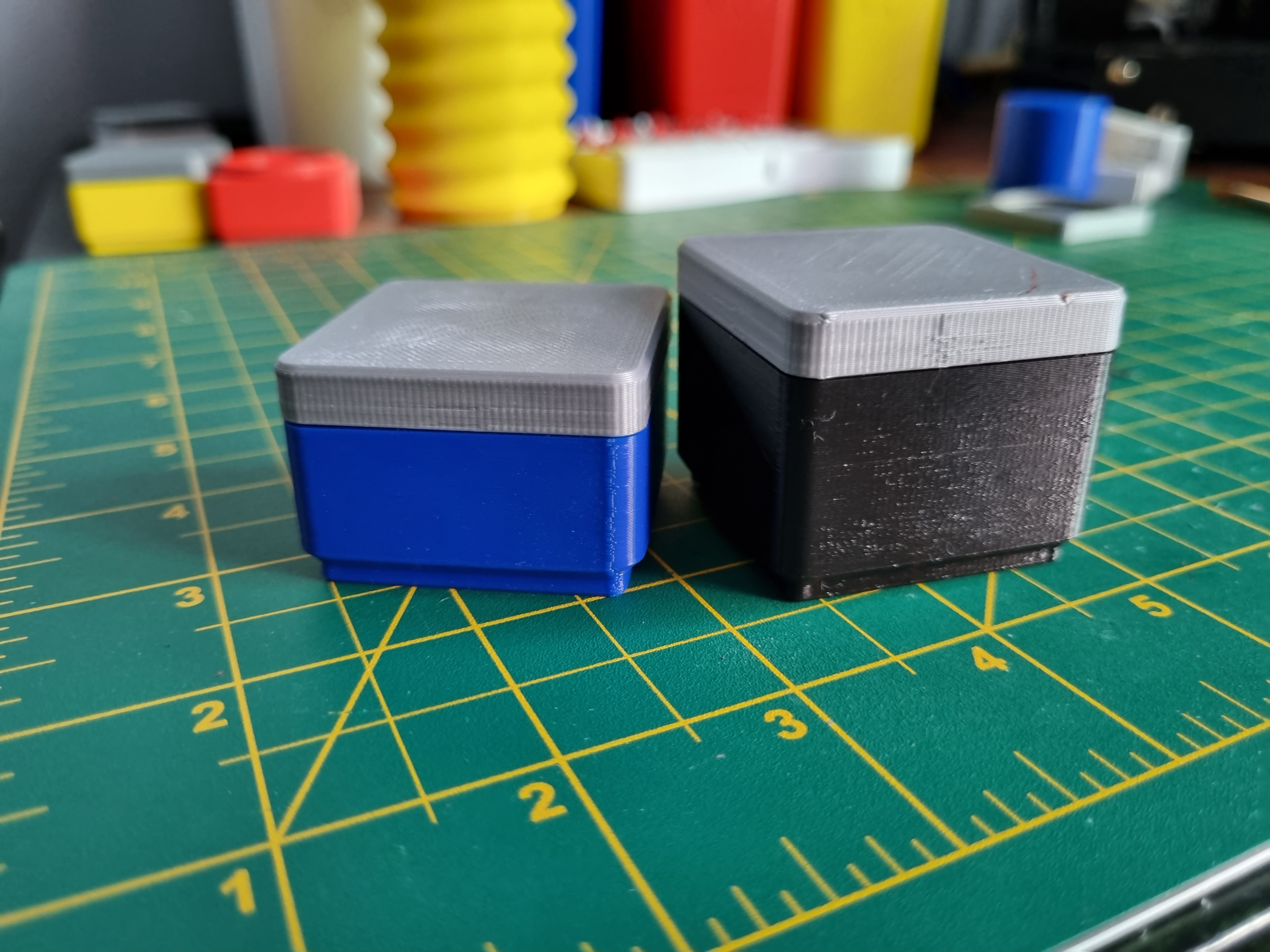 Gridfinity Screw Cap Bin