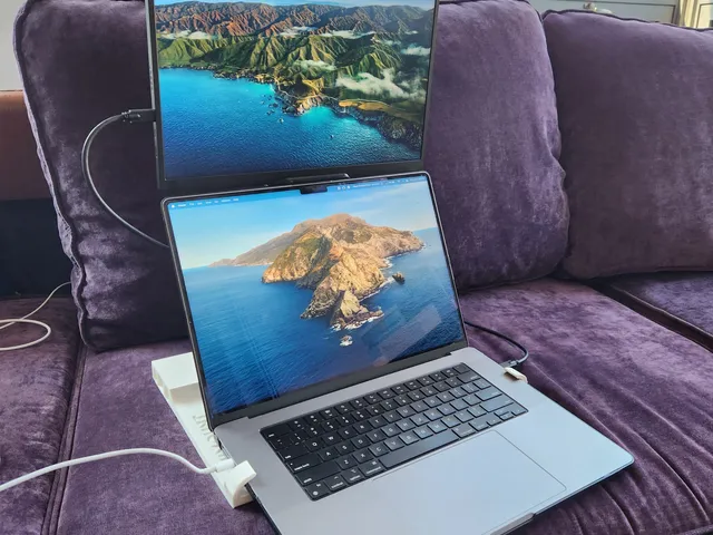 UNIMOUNT — Modular Mounting System for Your Second Screen and Laptop