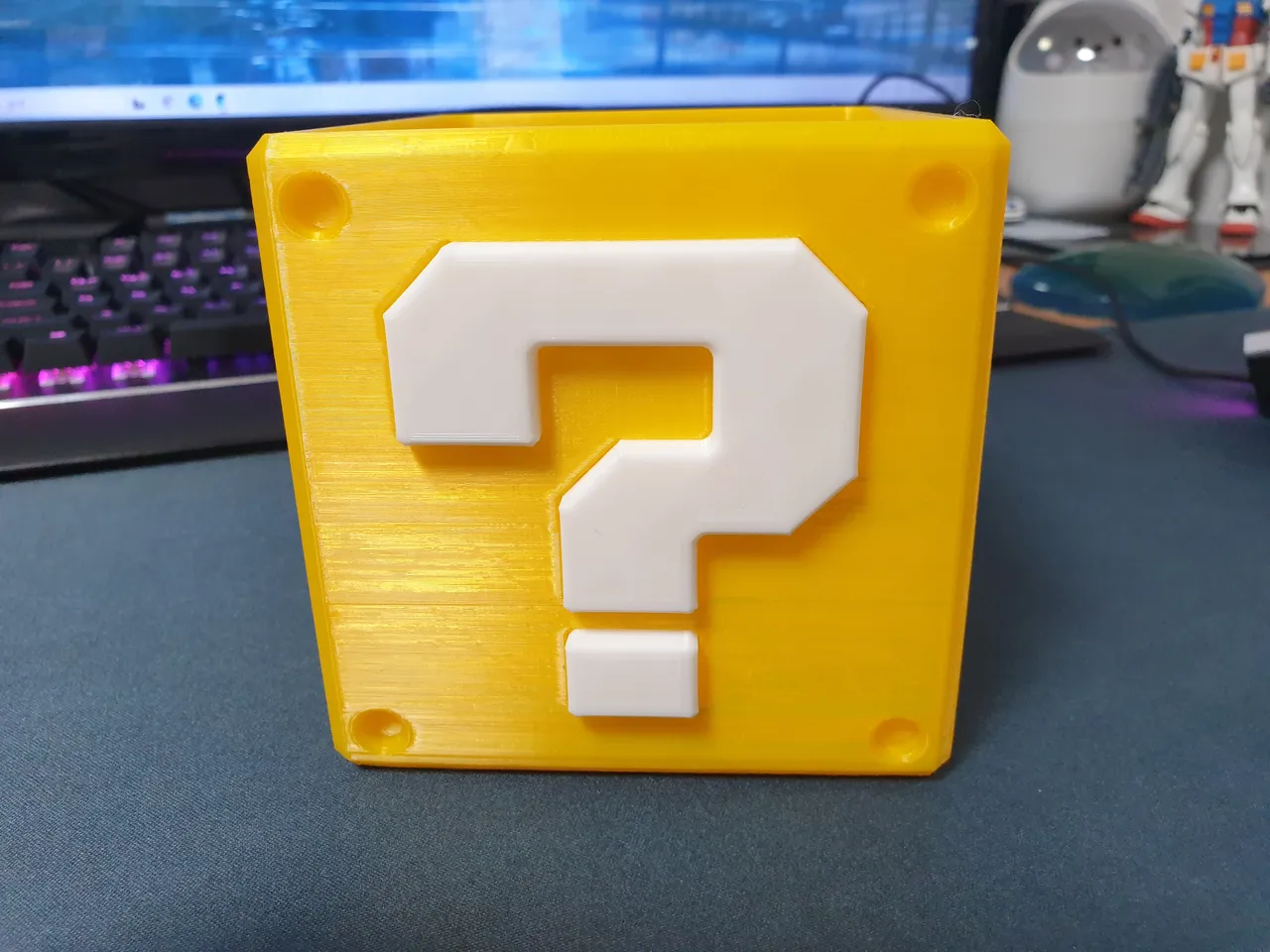 super mario question box (item box) pencil holder by 세포