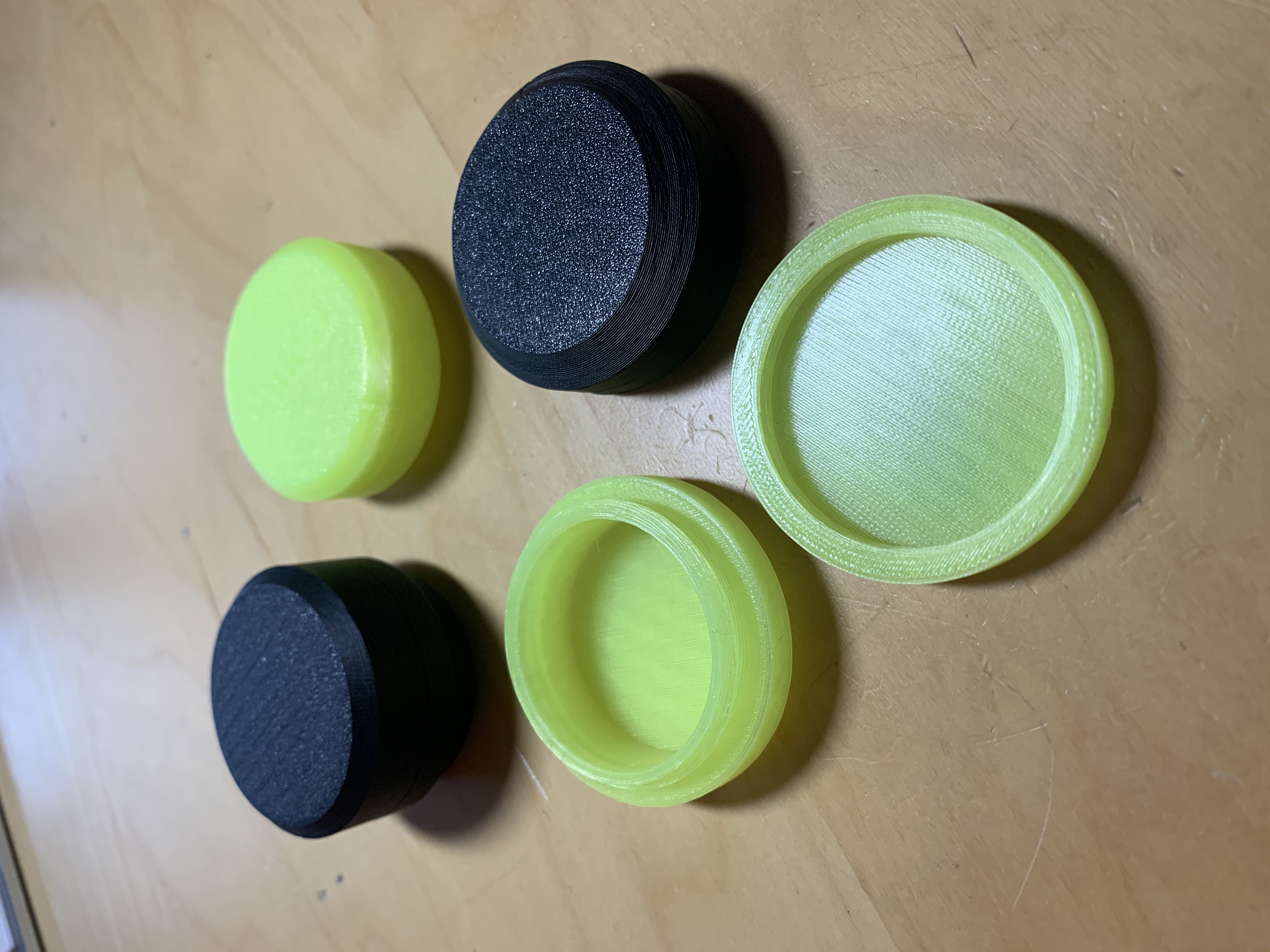 Miniatura 4 do modelo 3D Threaded Round Box (OnShape Parametric)