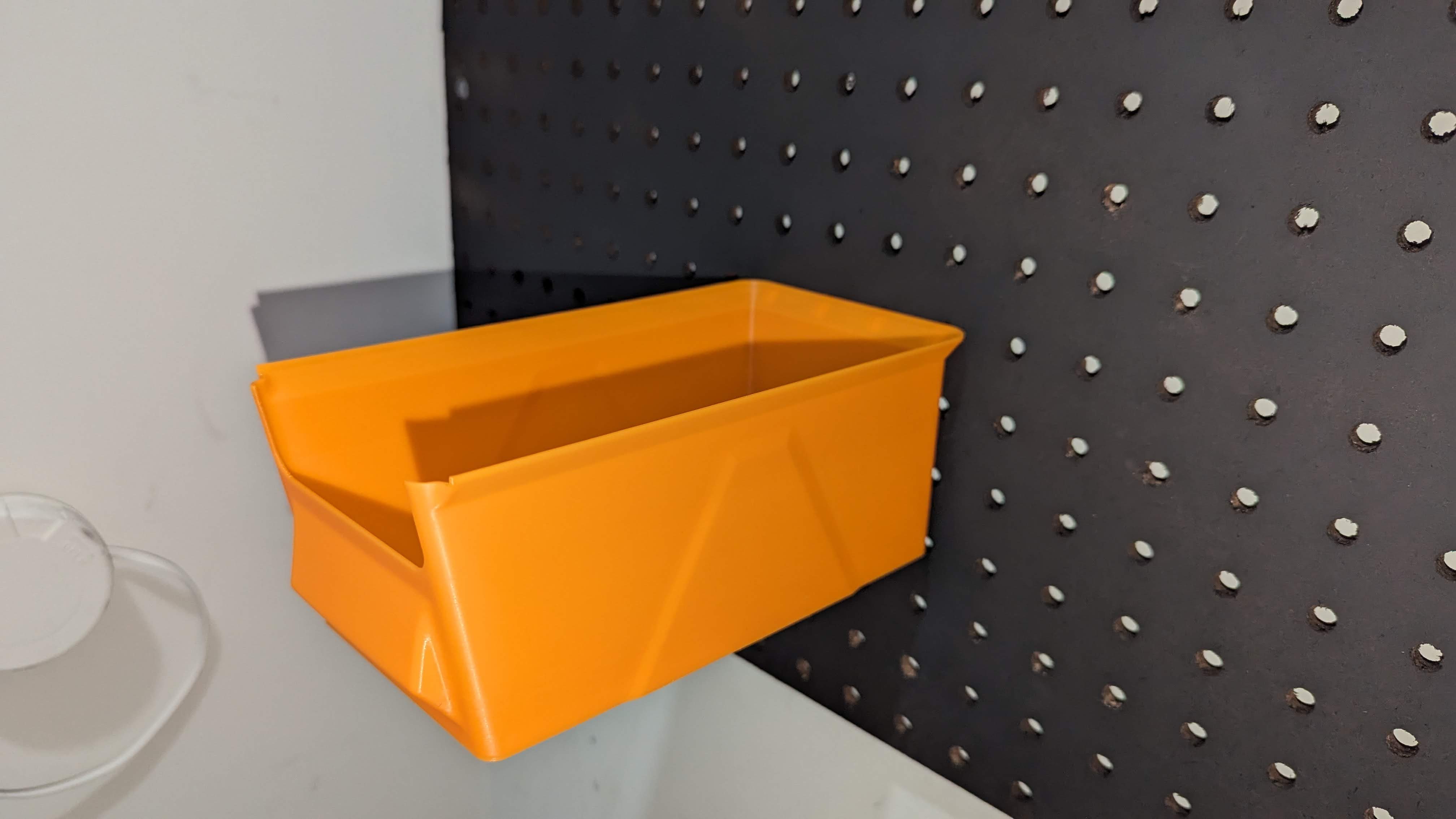 Parametric Large Pegboard Bin (Fusion 360)
