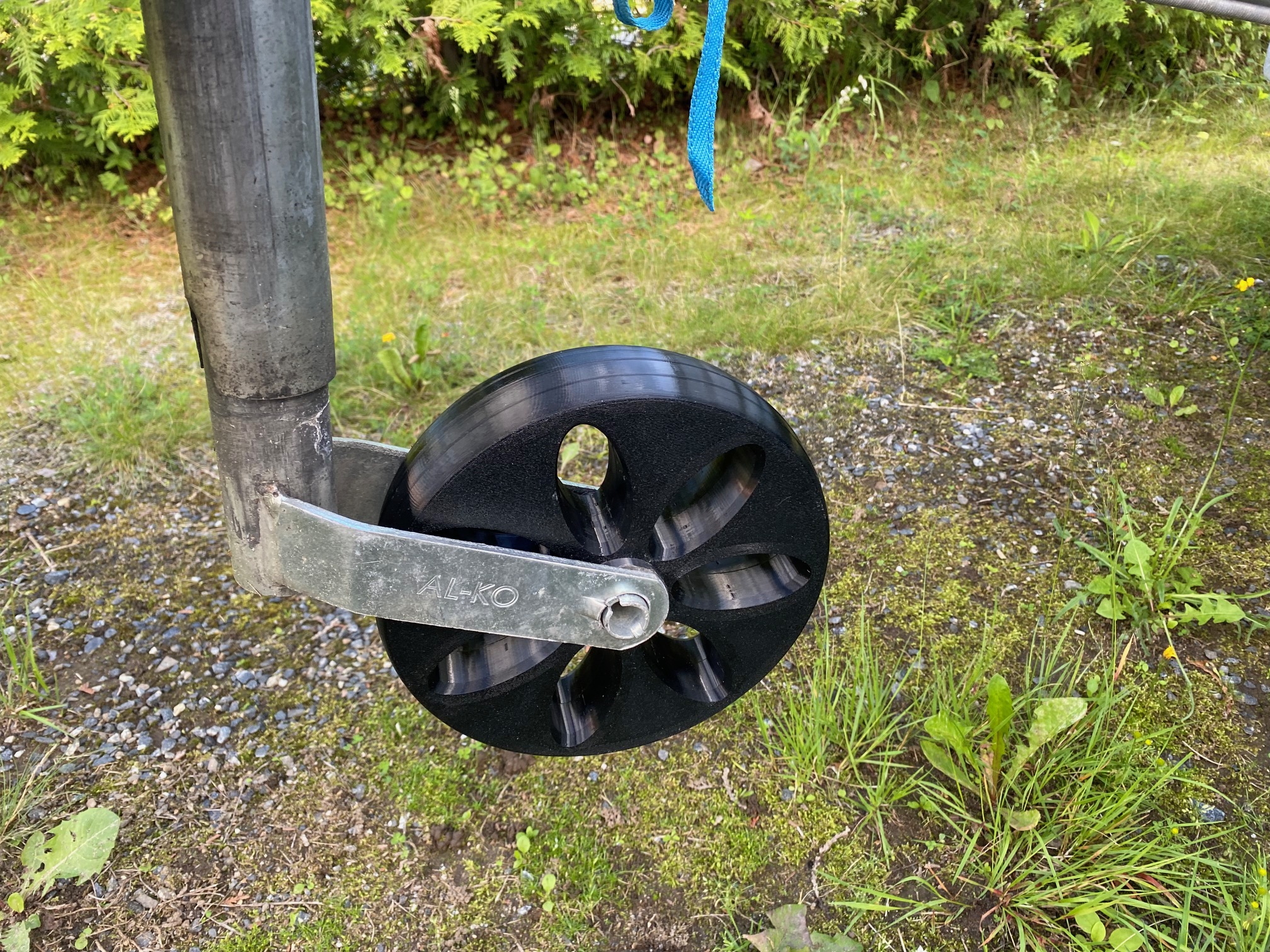 Trailer jack wheel replacement v2 by floano Download free STL model