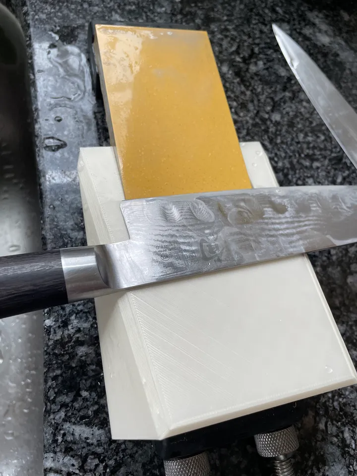 Knife sharpening jig by foobar9000