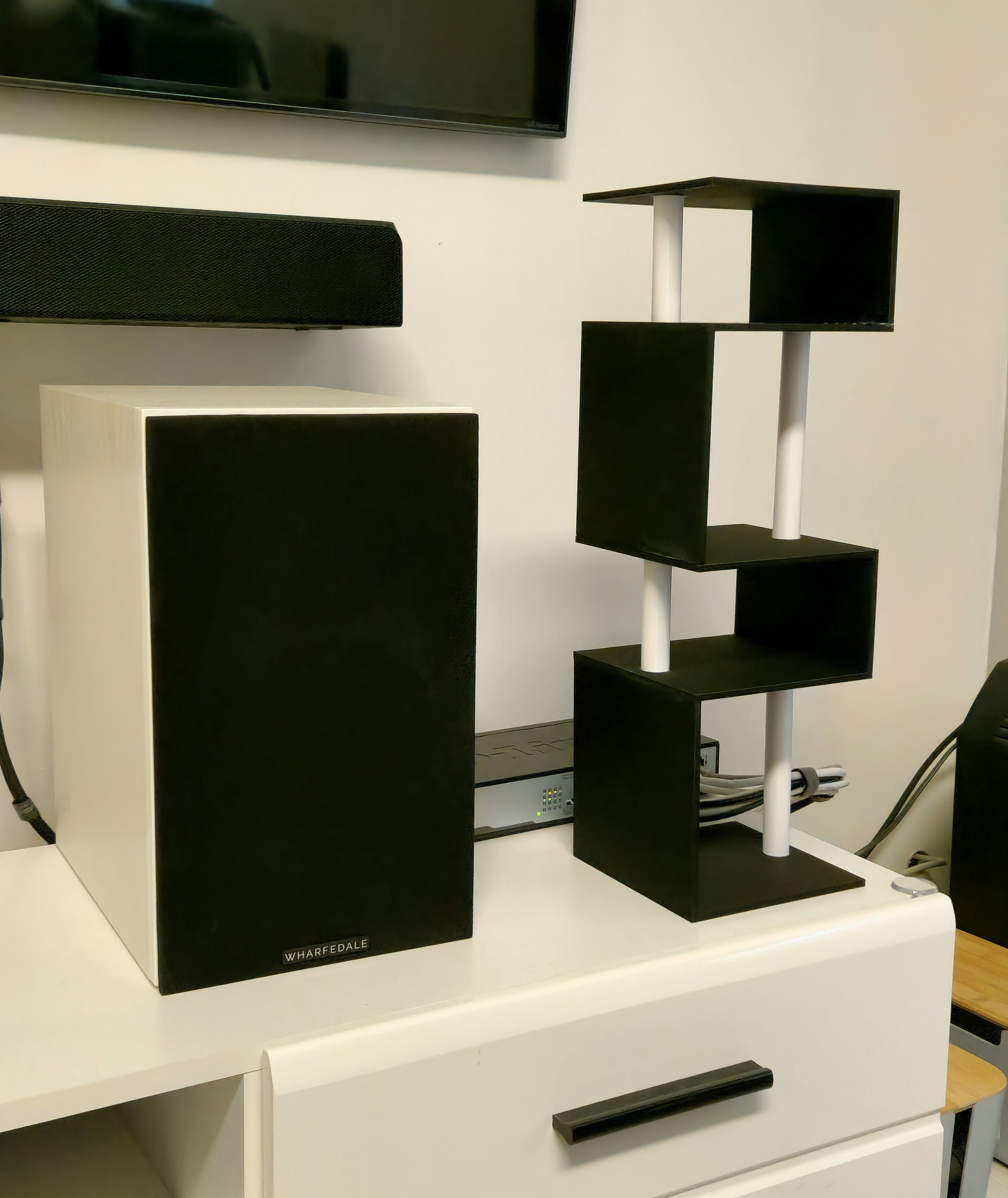 ZIGZAG Shelf