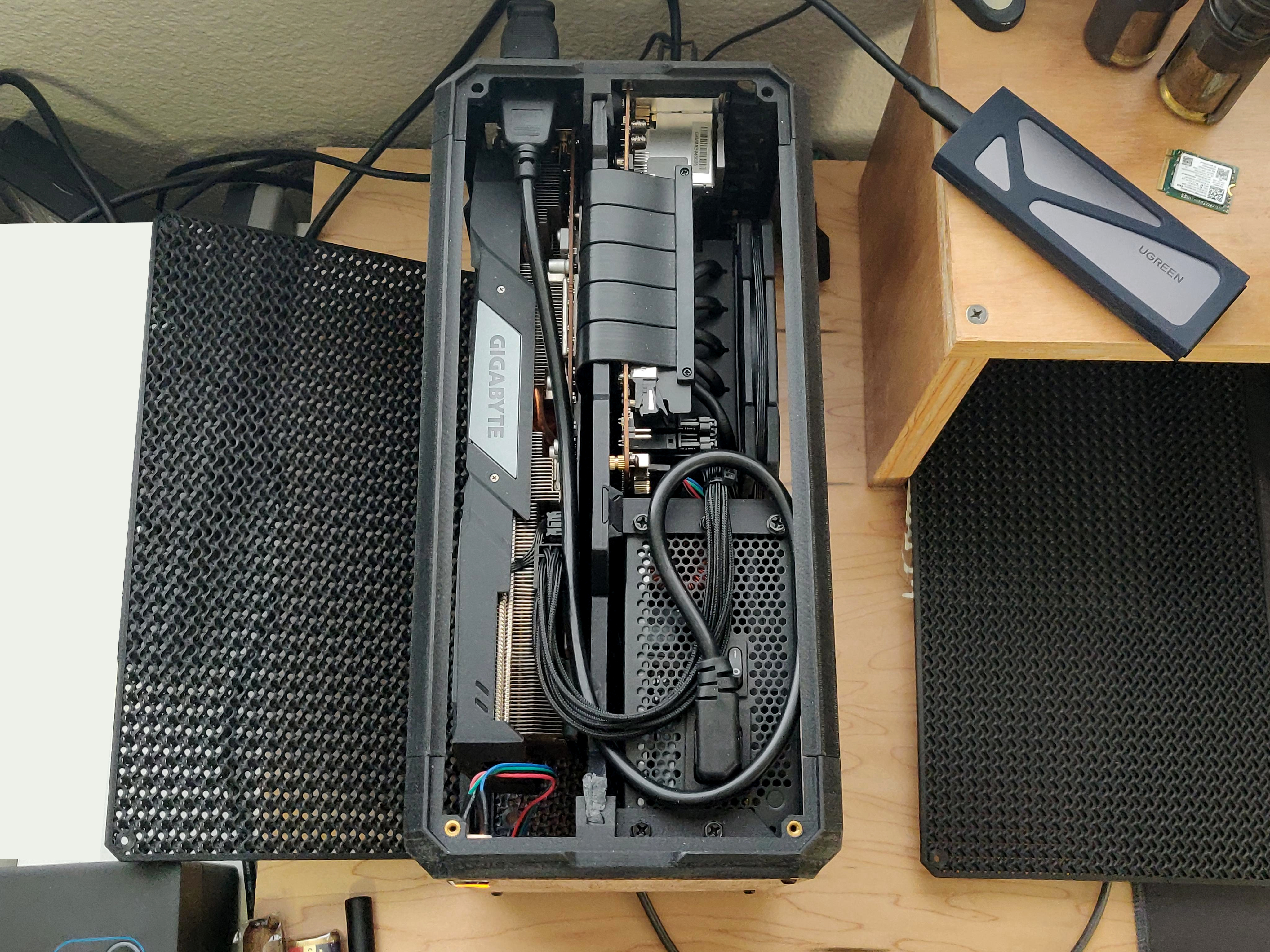 Phantom - Mini ITX Case — miniatura 5