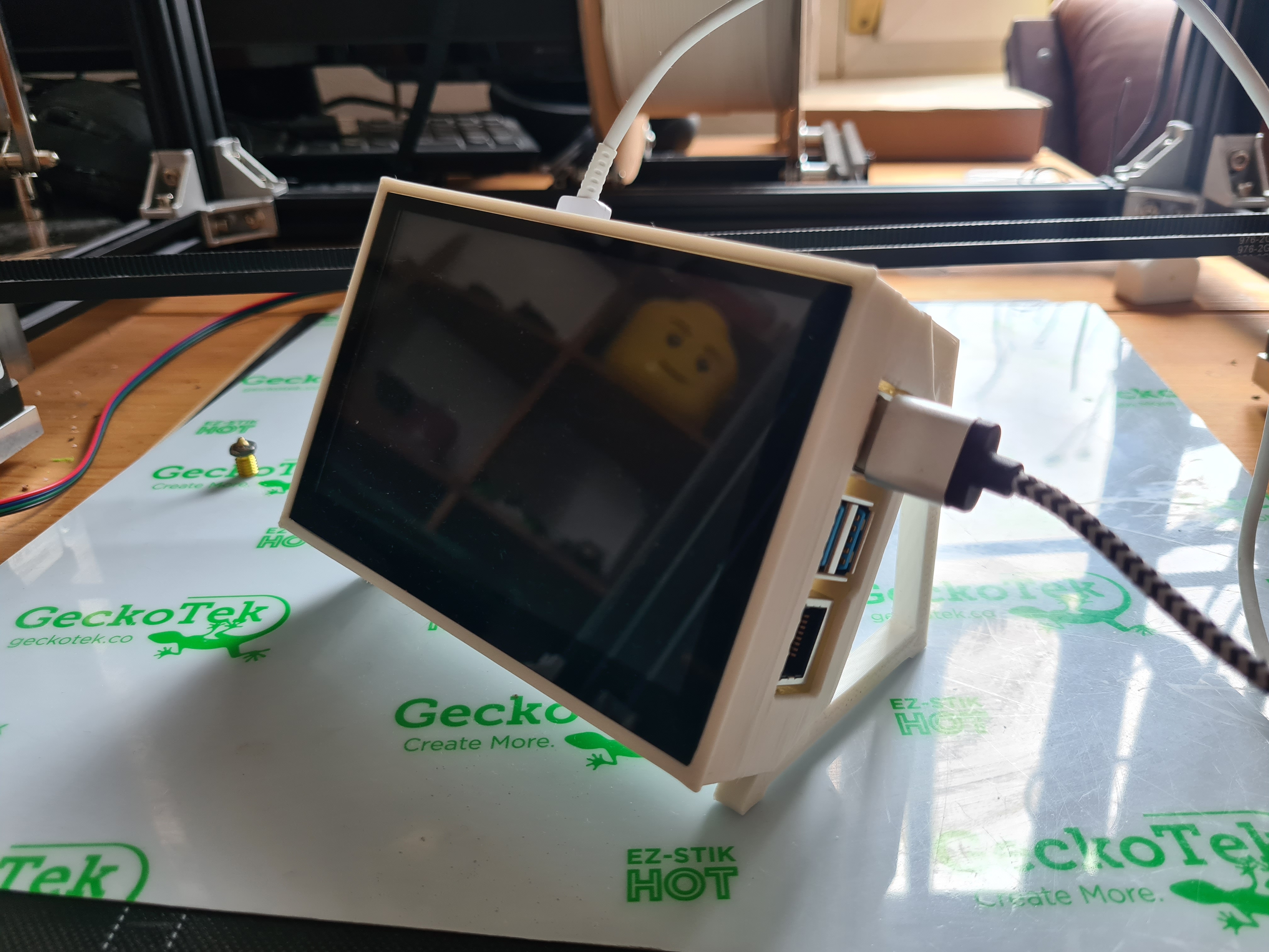 Raspberry 4 waveshare 5 inch display cover