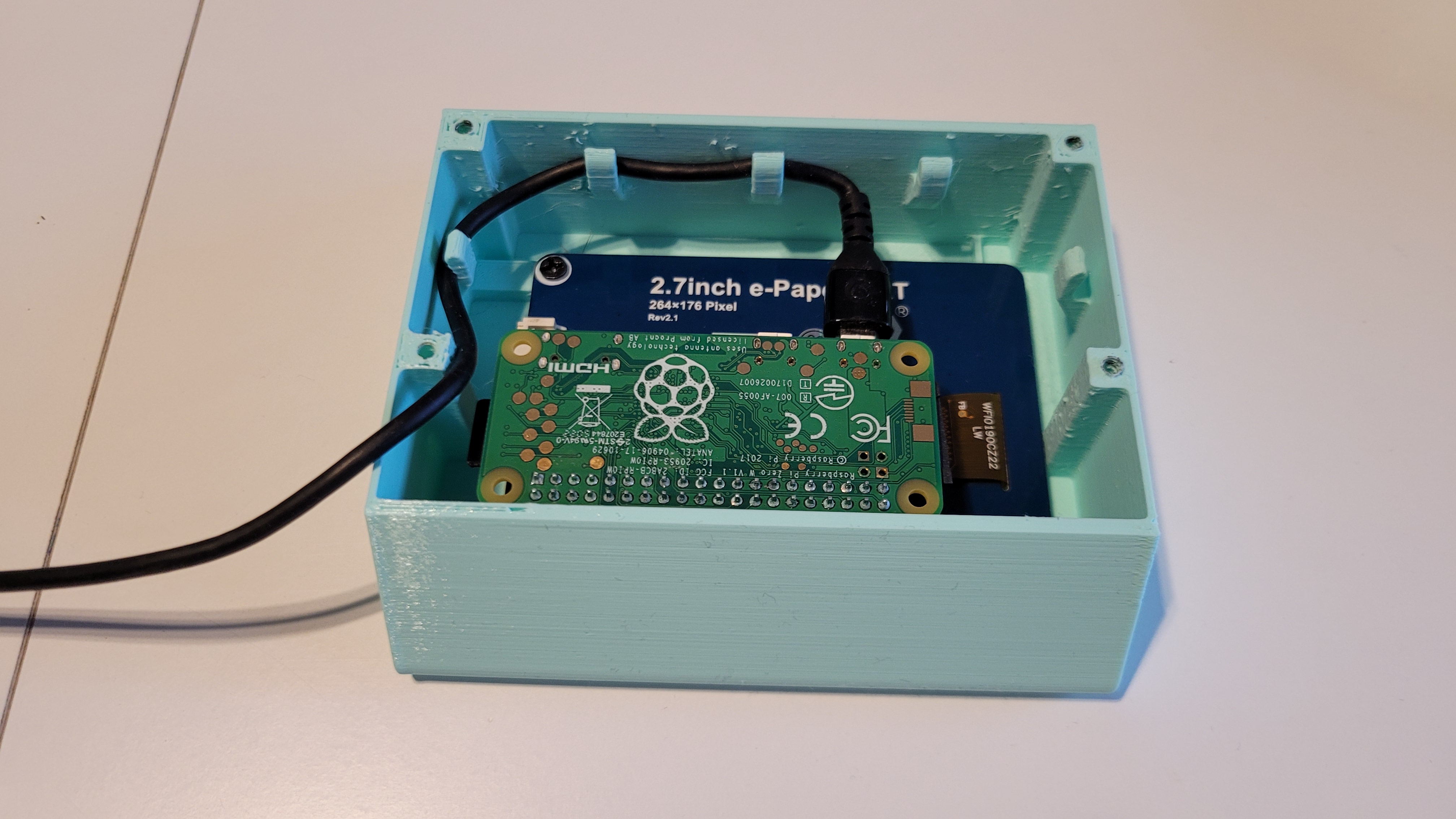 Miniatura 3 do modelo 3D 2.7 inch e-ink display + Raspberry Pi Zero case