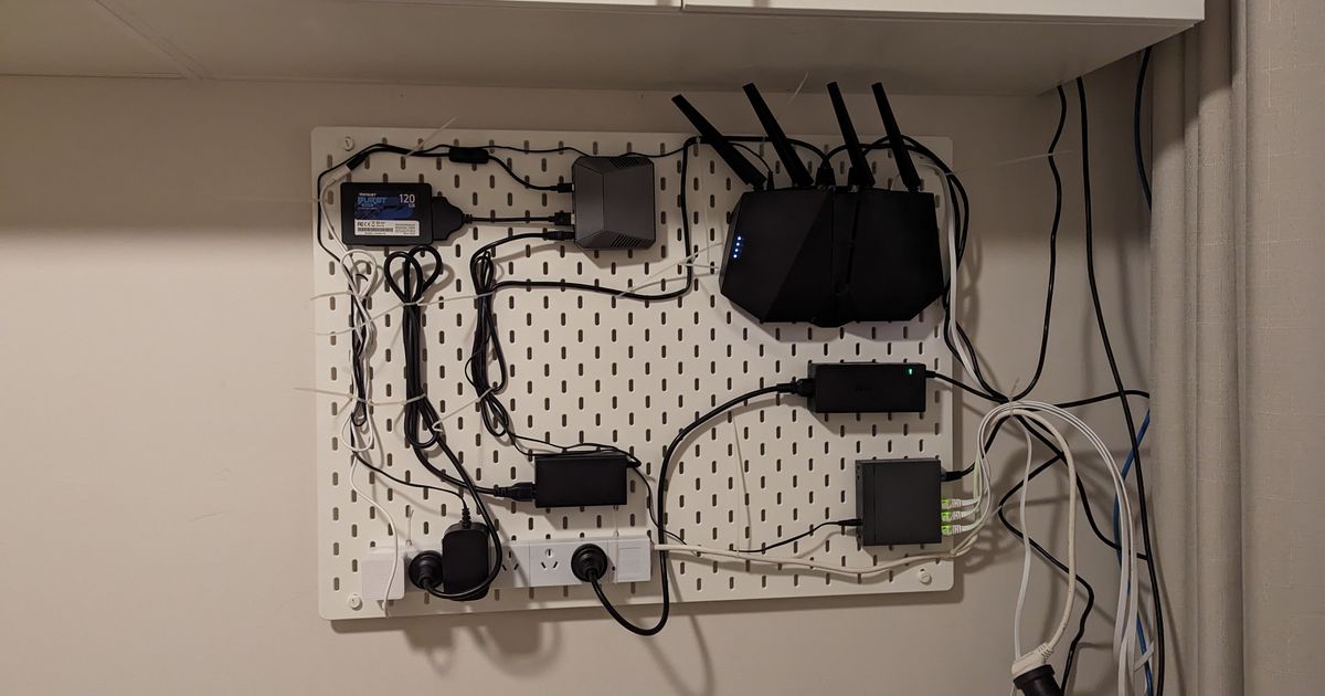 IKEA Skadis Pegboard Universal Mount by Bencham95 Download free STL