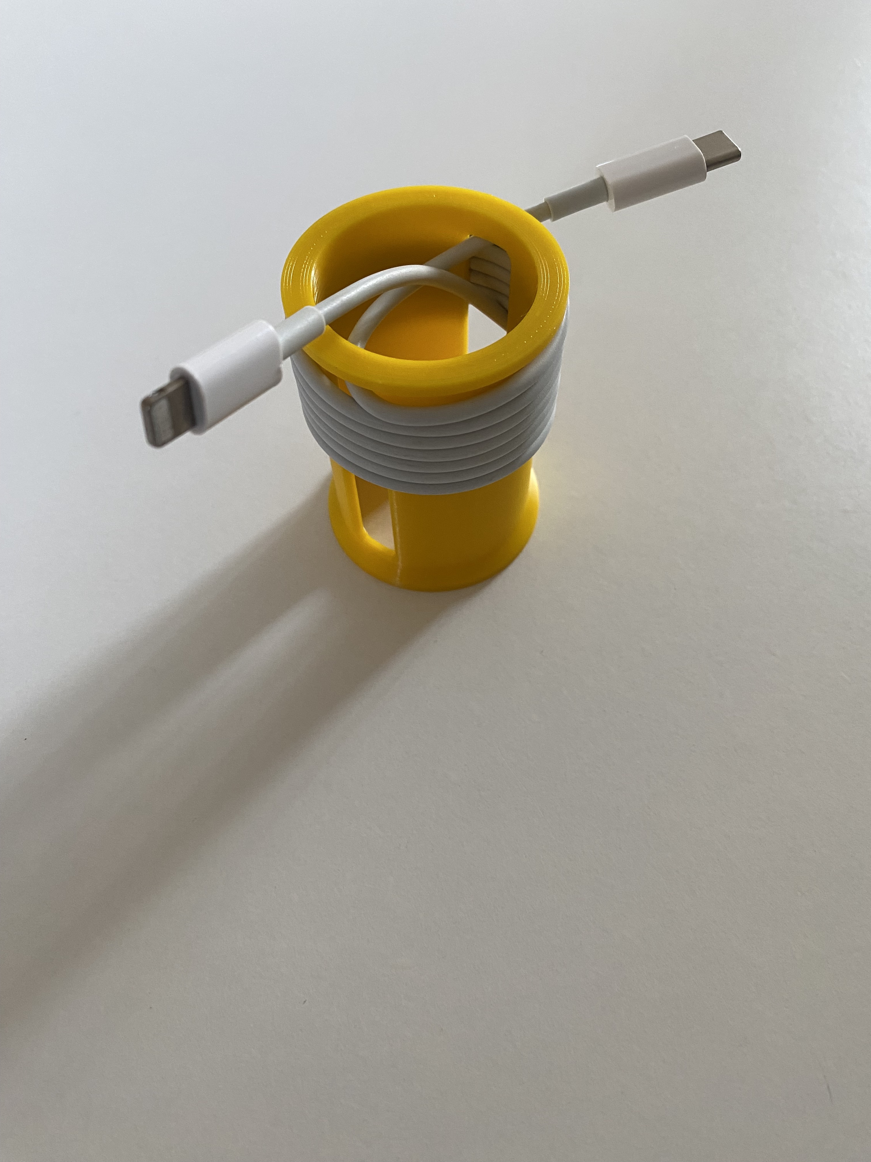 Simple cable organizer