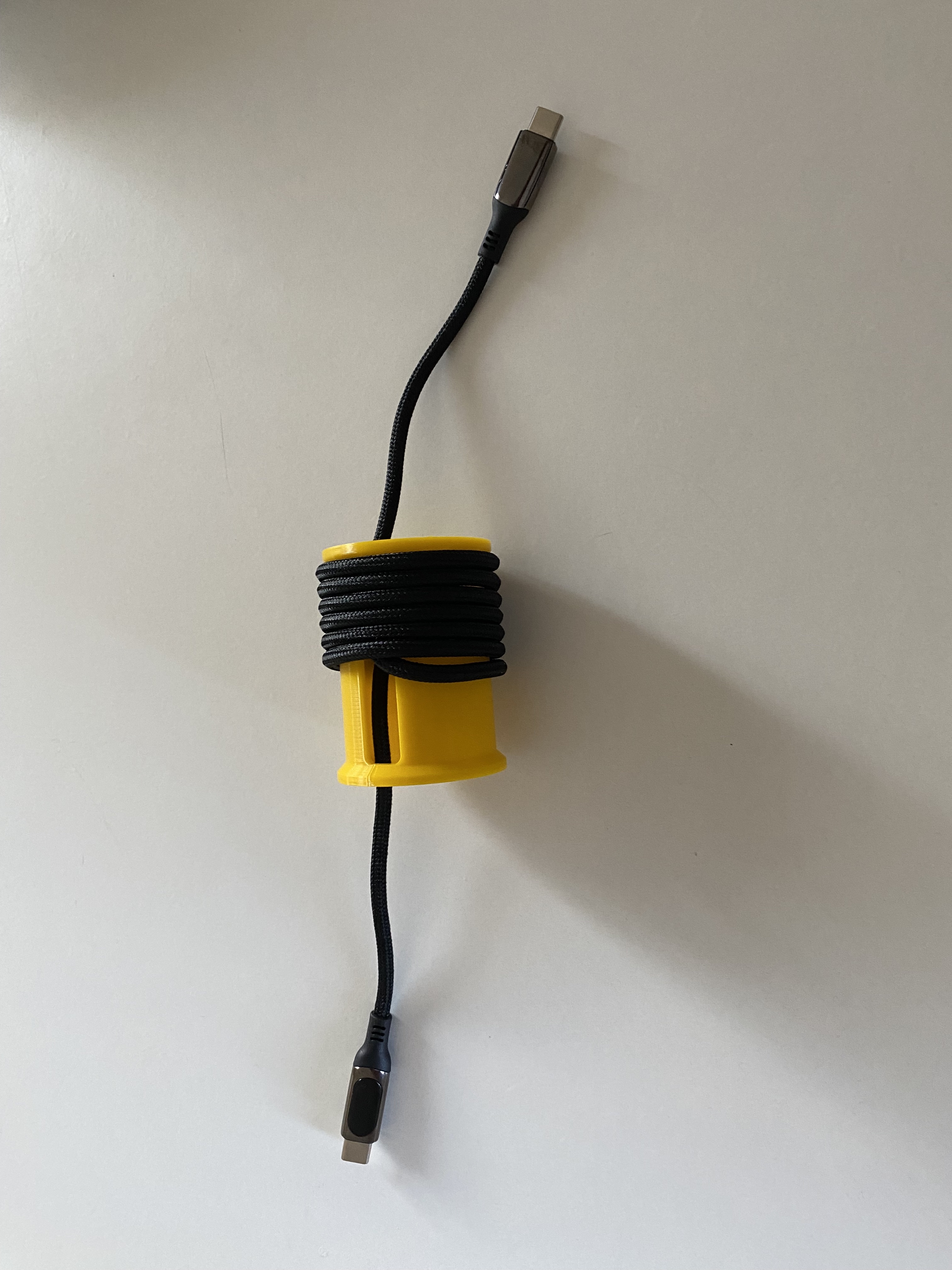Miniatura 2 do modelo 3D Simple cable organizer