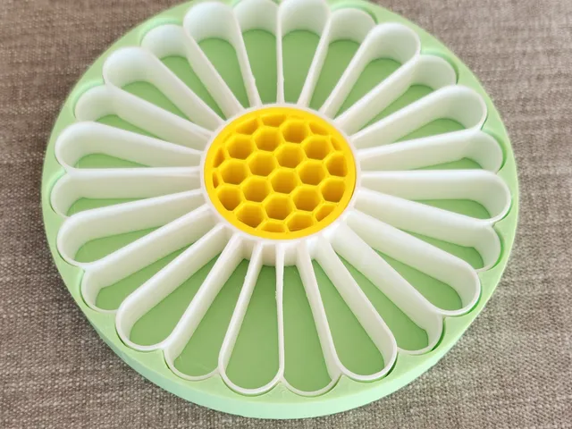 Flower soap or sponge dish