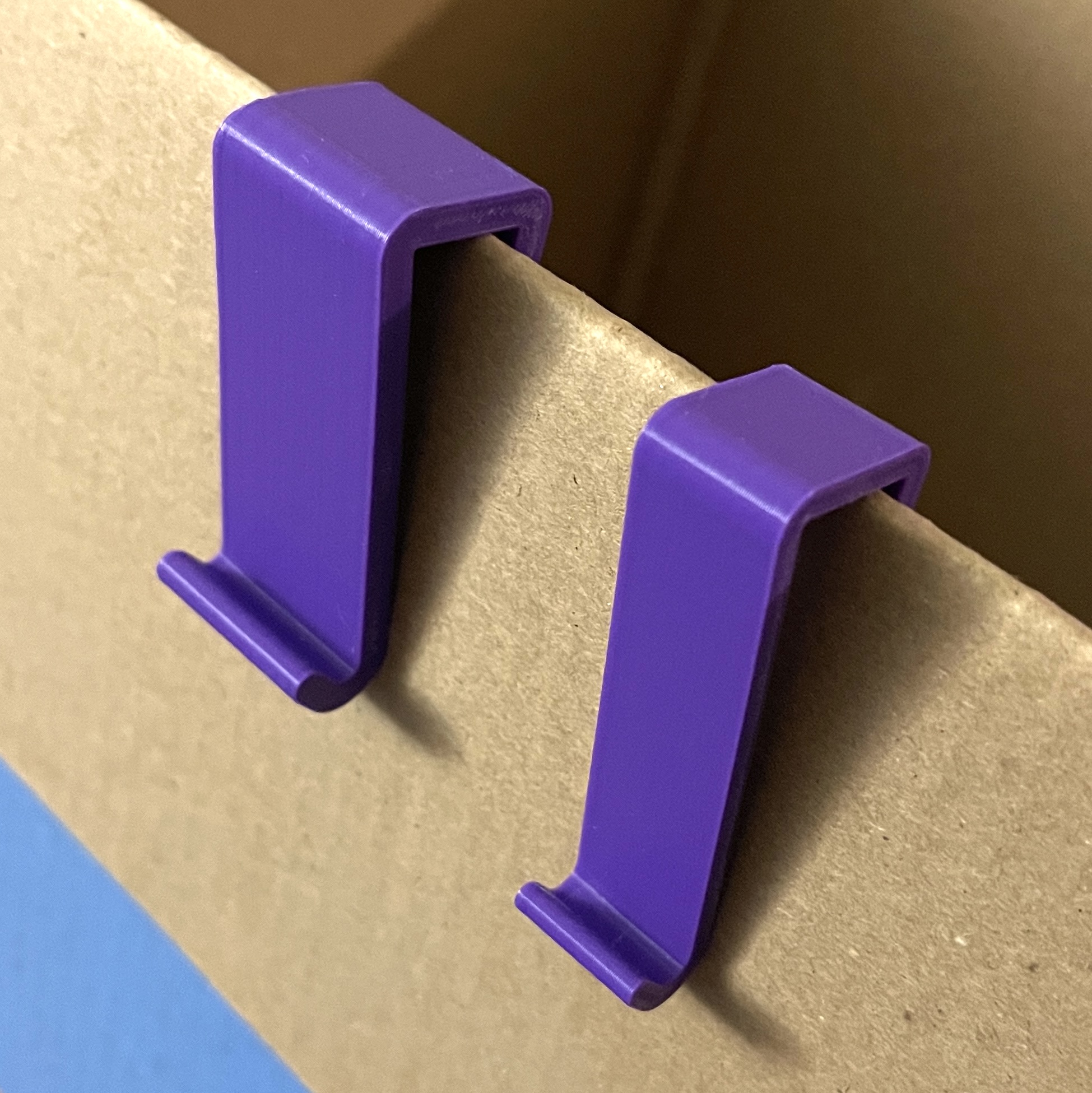 Cardboard Box Flap Clips