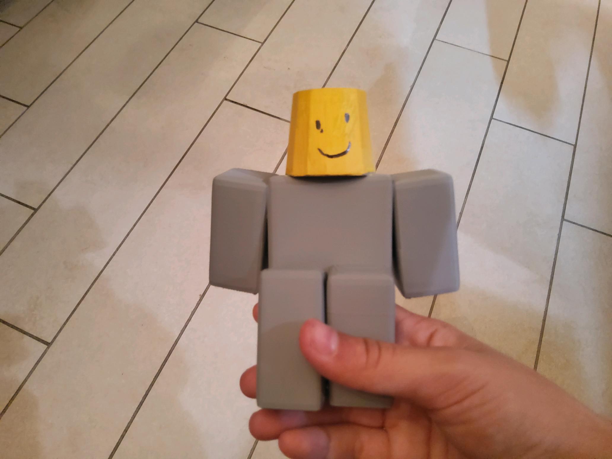 sitting lampert — thumbnail 2