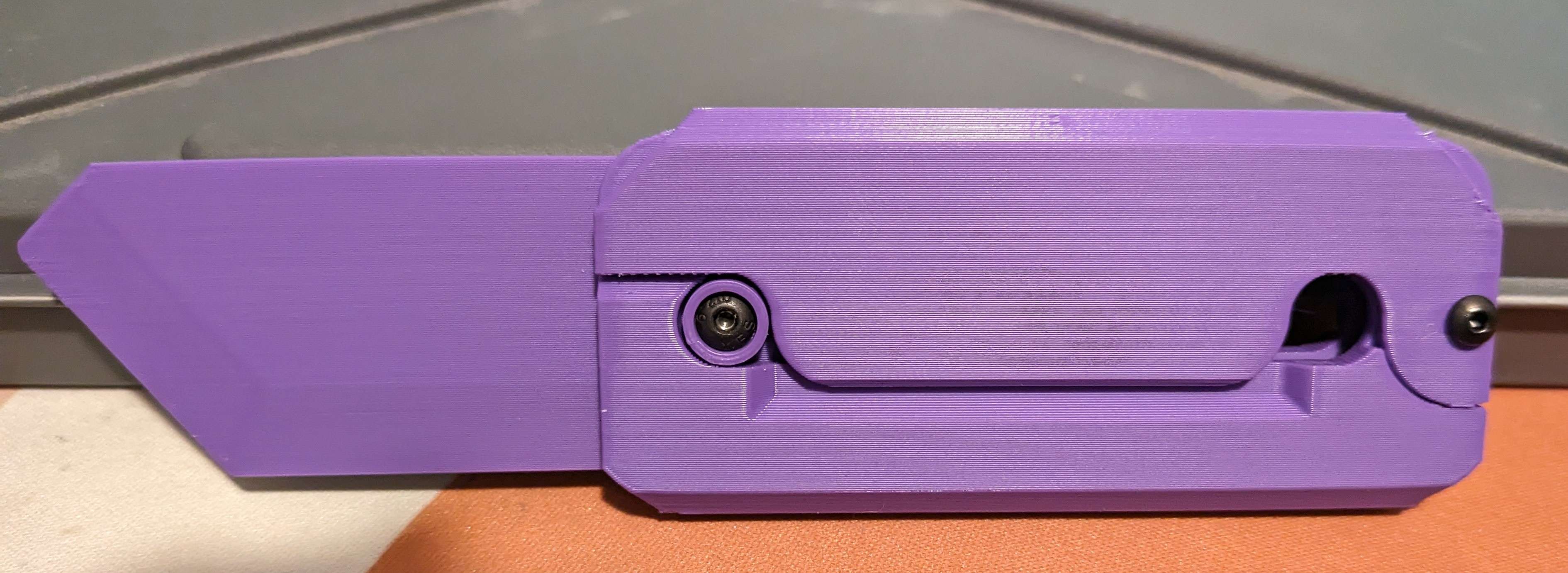 Gravity Knife