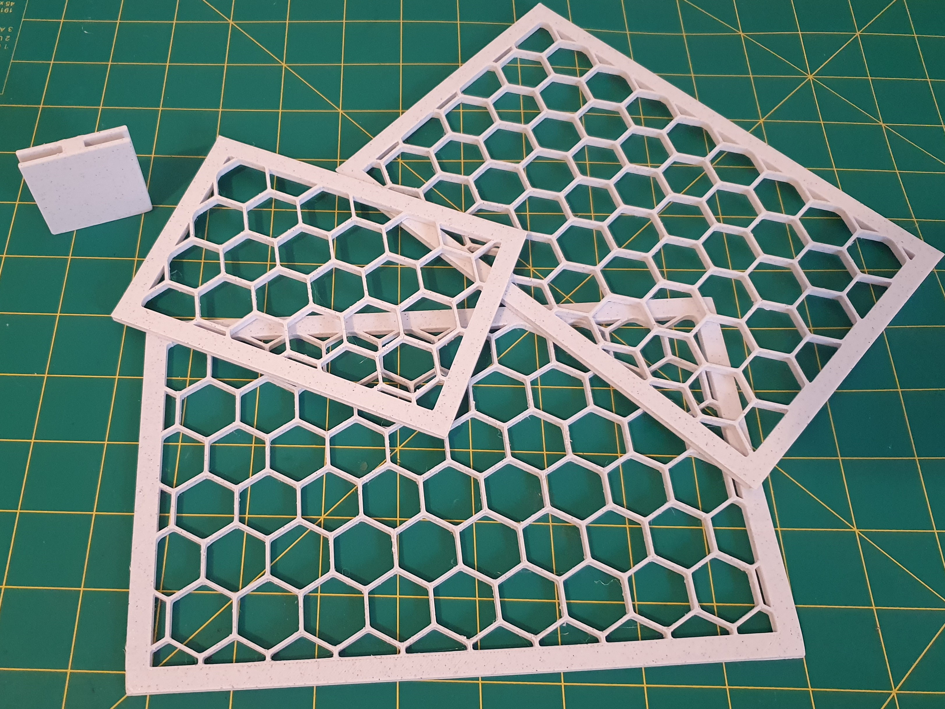 Customizable Drawer Dividers - Hexagonal Rails + Extension Joint