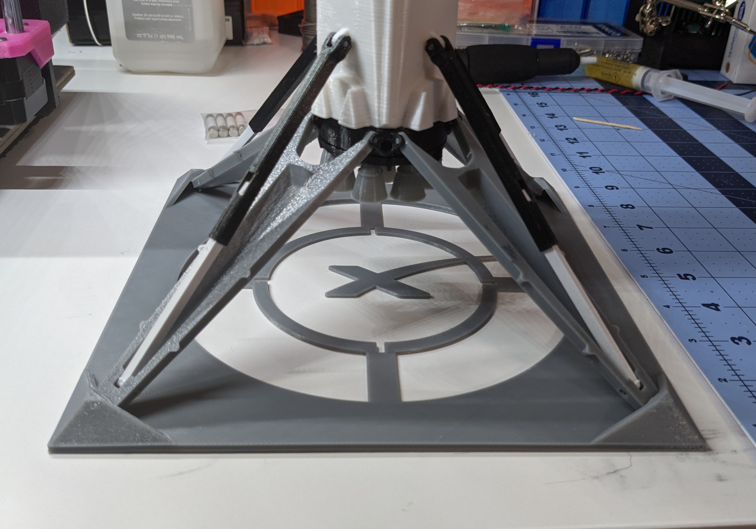 Landing Pad Stand for Falcon 9 Model