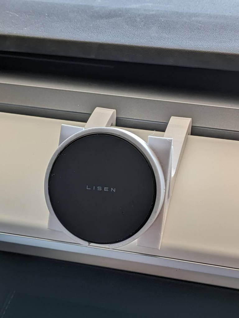 Tesla Model 3/Y Magsafe Mount