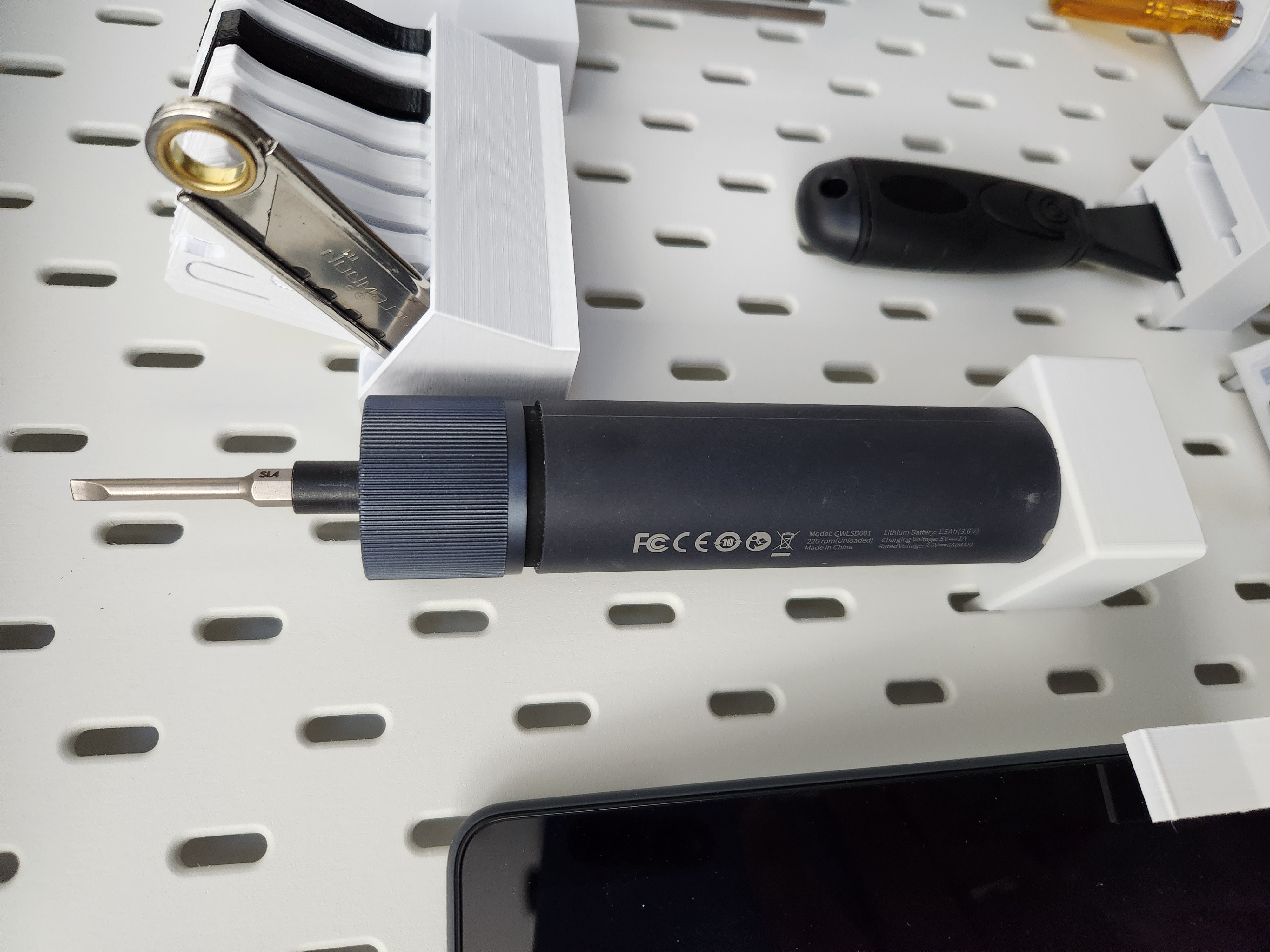 HOTO Electric Screwdriver 3.6V Cordless Skadis Wall