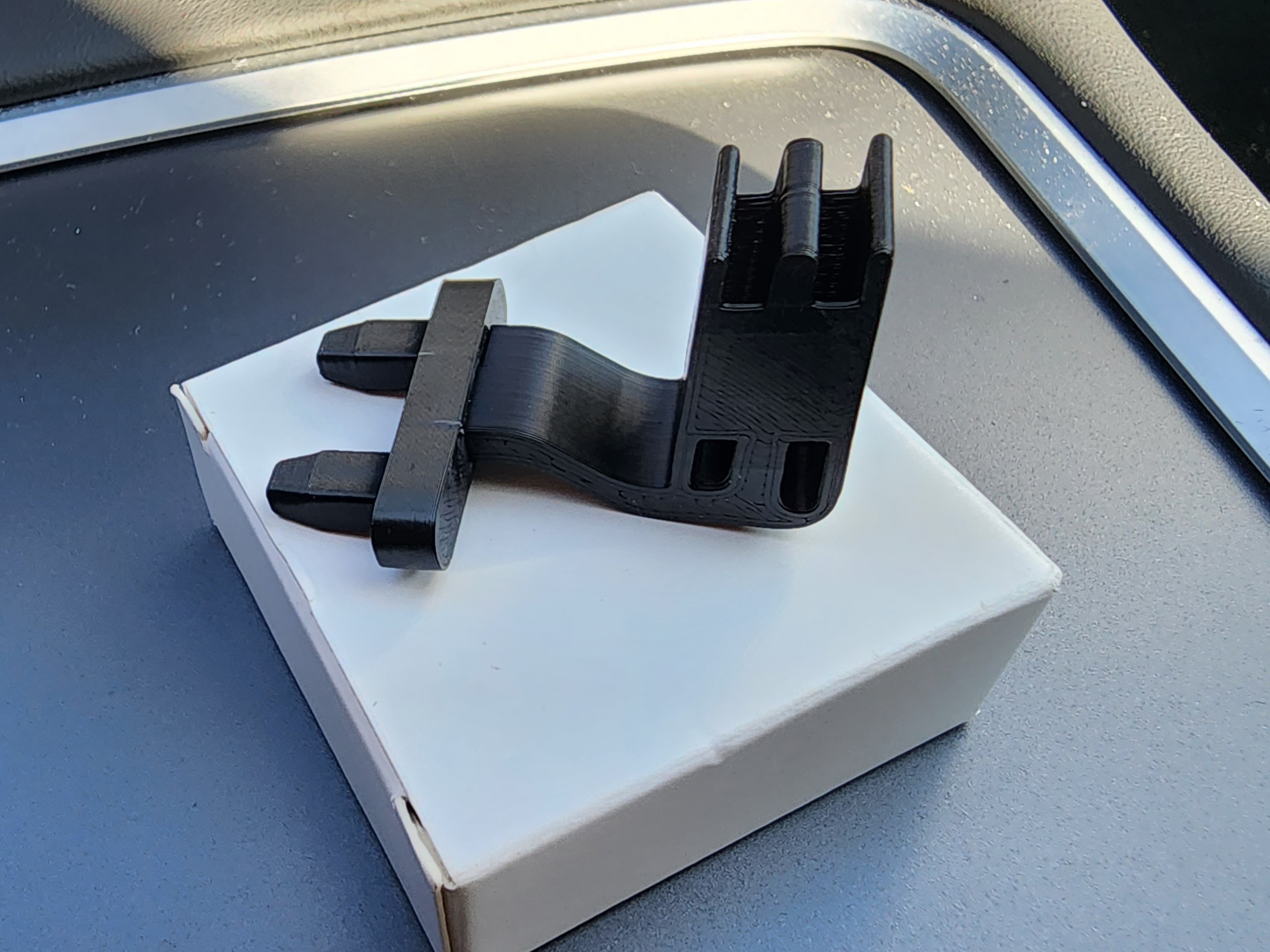 Tesla (Model 3/Y) Air Freshener Holder by GabrielMaker