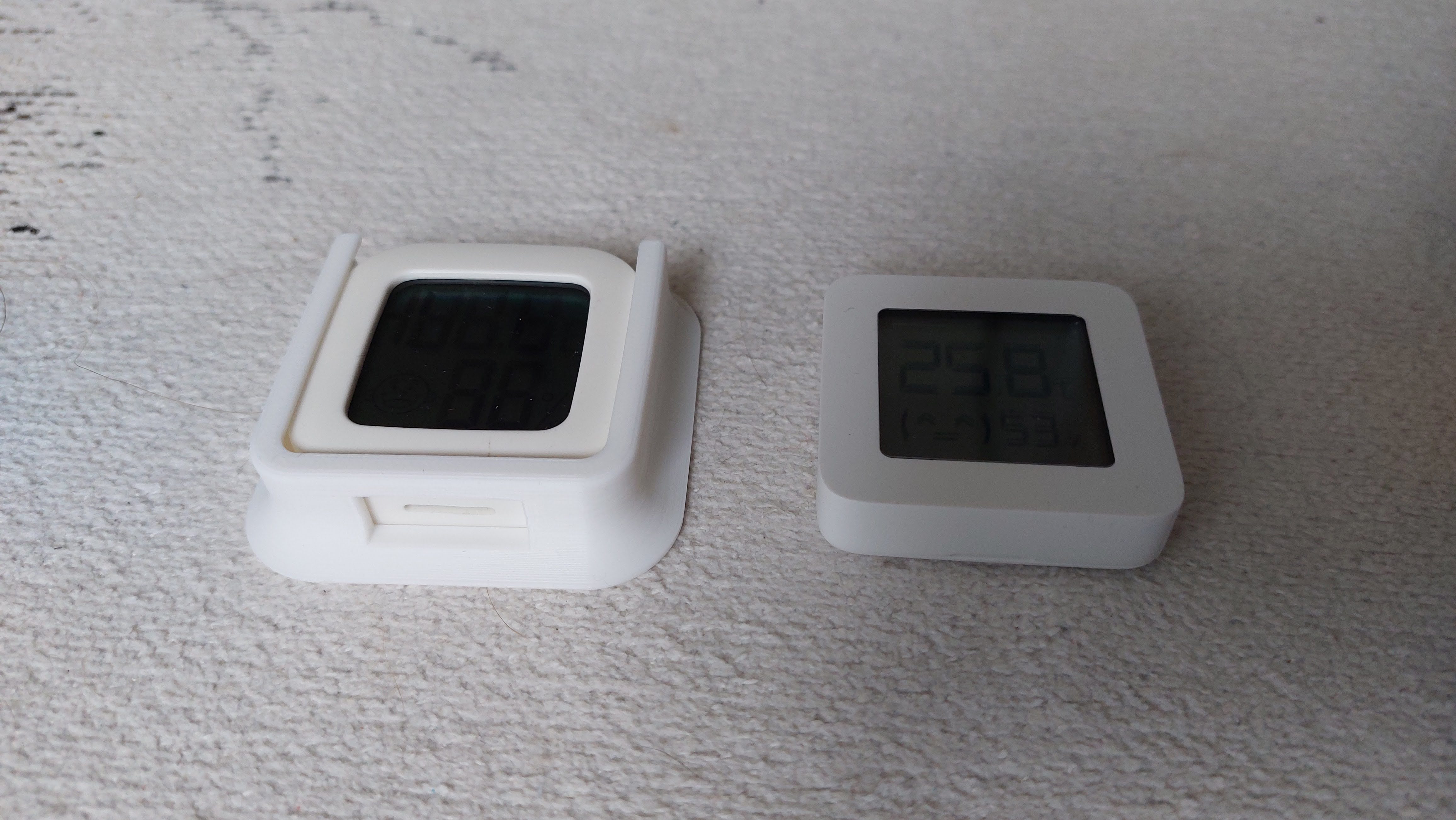 Bracket for Xiaomi Mijia Bluetooth Thermometer Hygrometer and also for