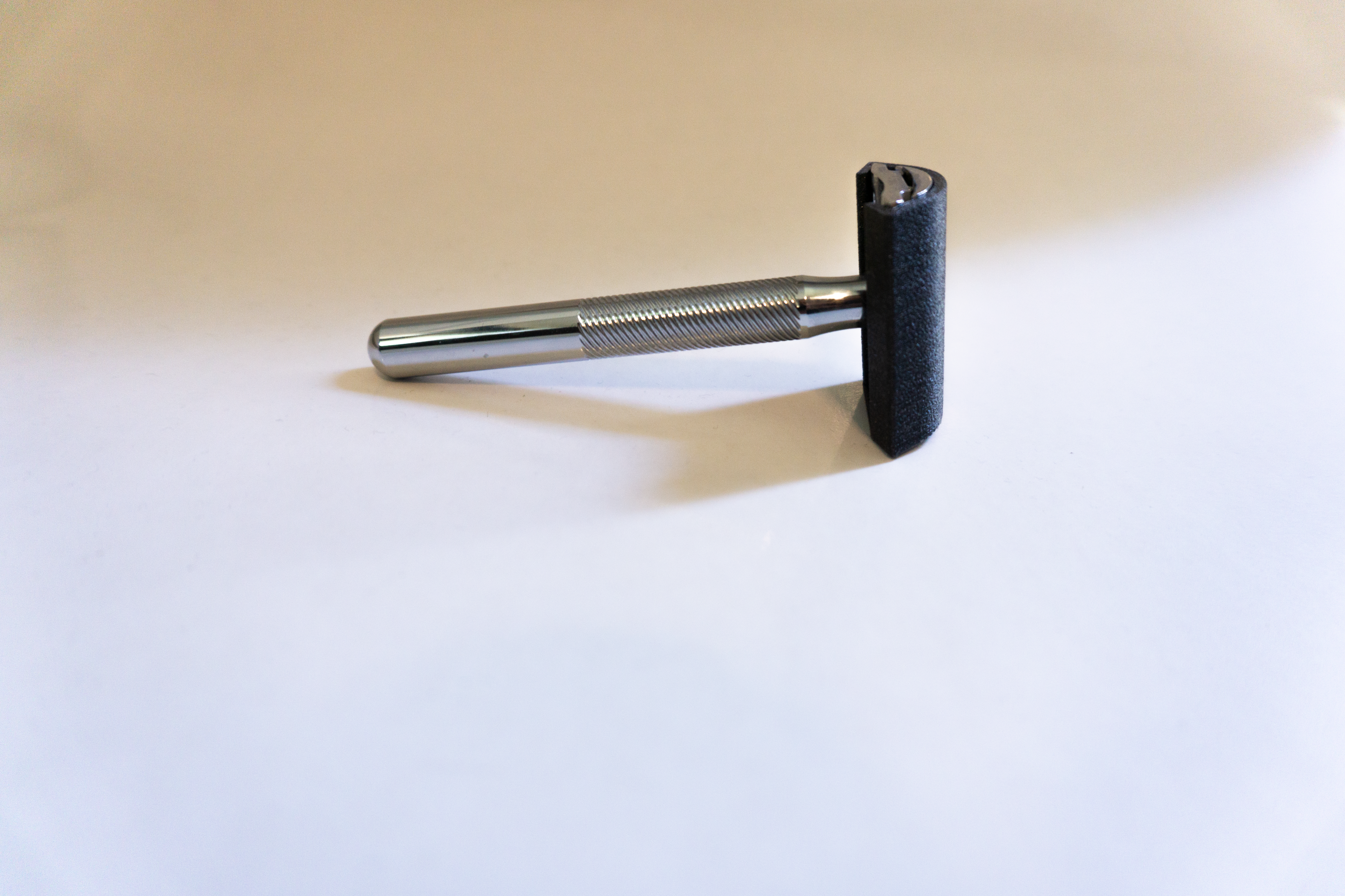 Safety razor guard, King C Gillette