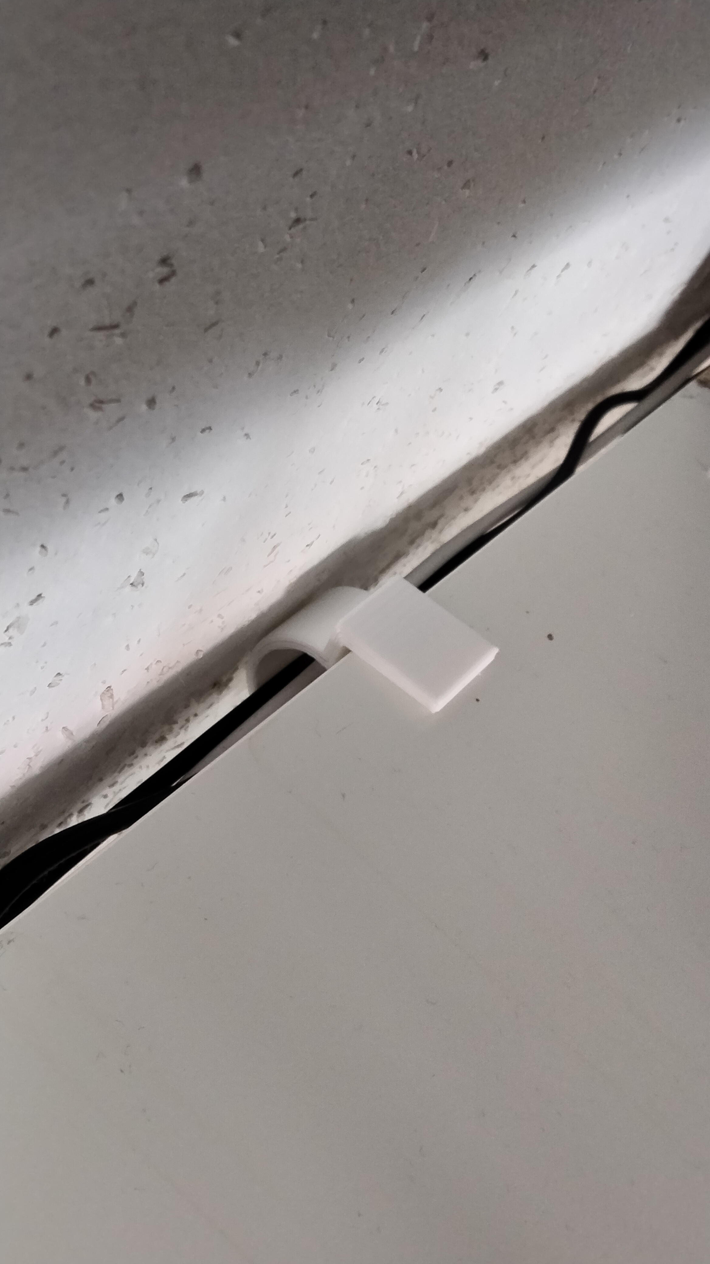 Ikea LAGKAPTEN Table Cable Clip