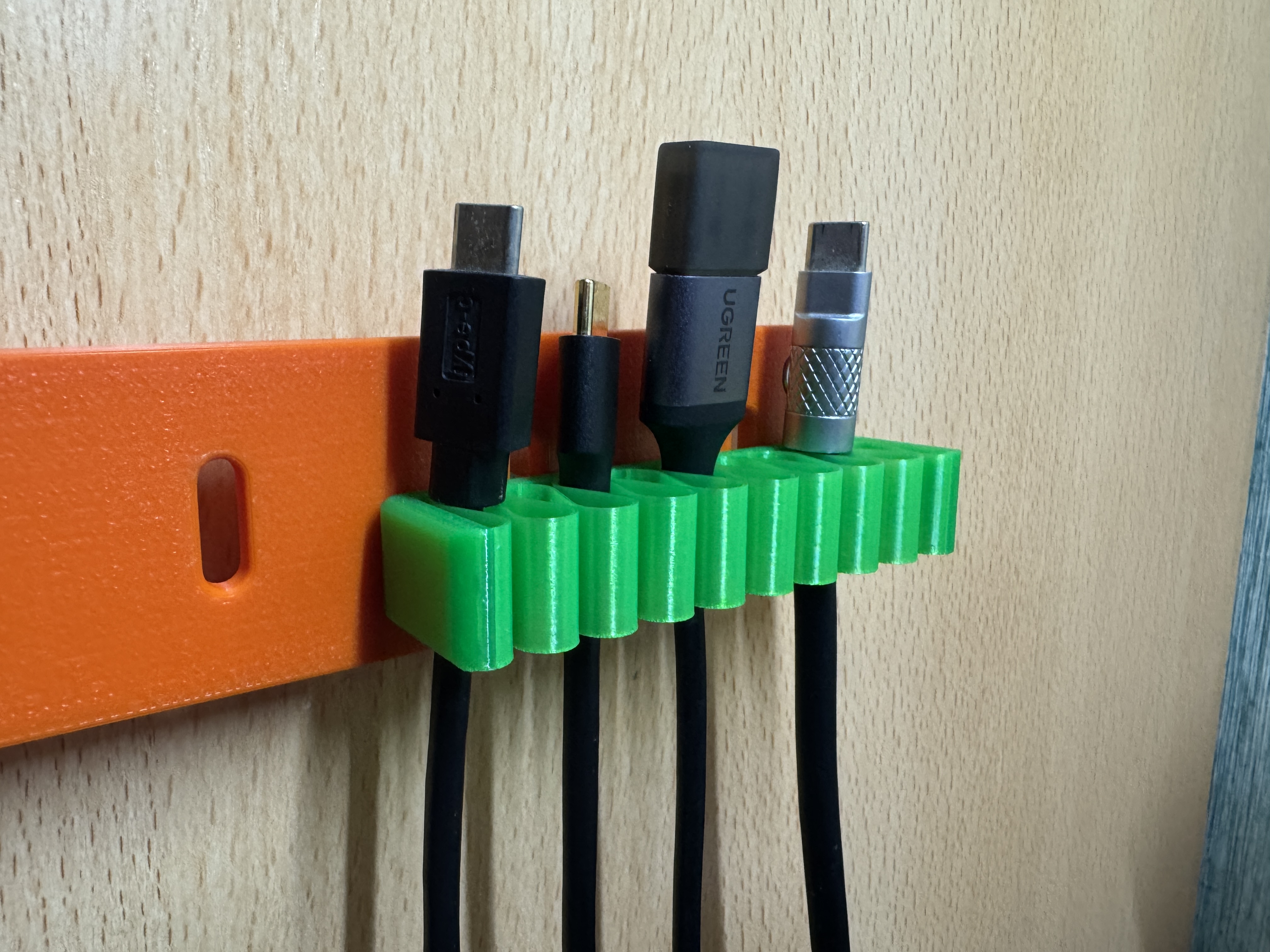 Parametric Skadis Cable Holder (Solidworks)