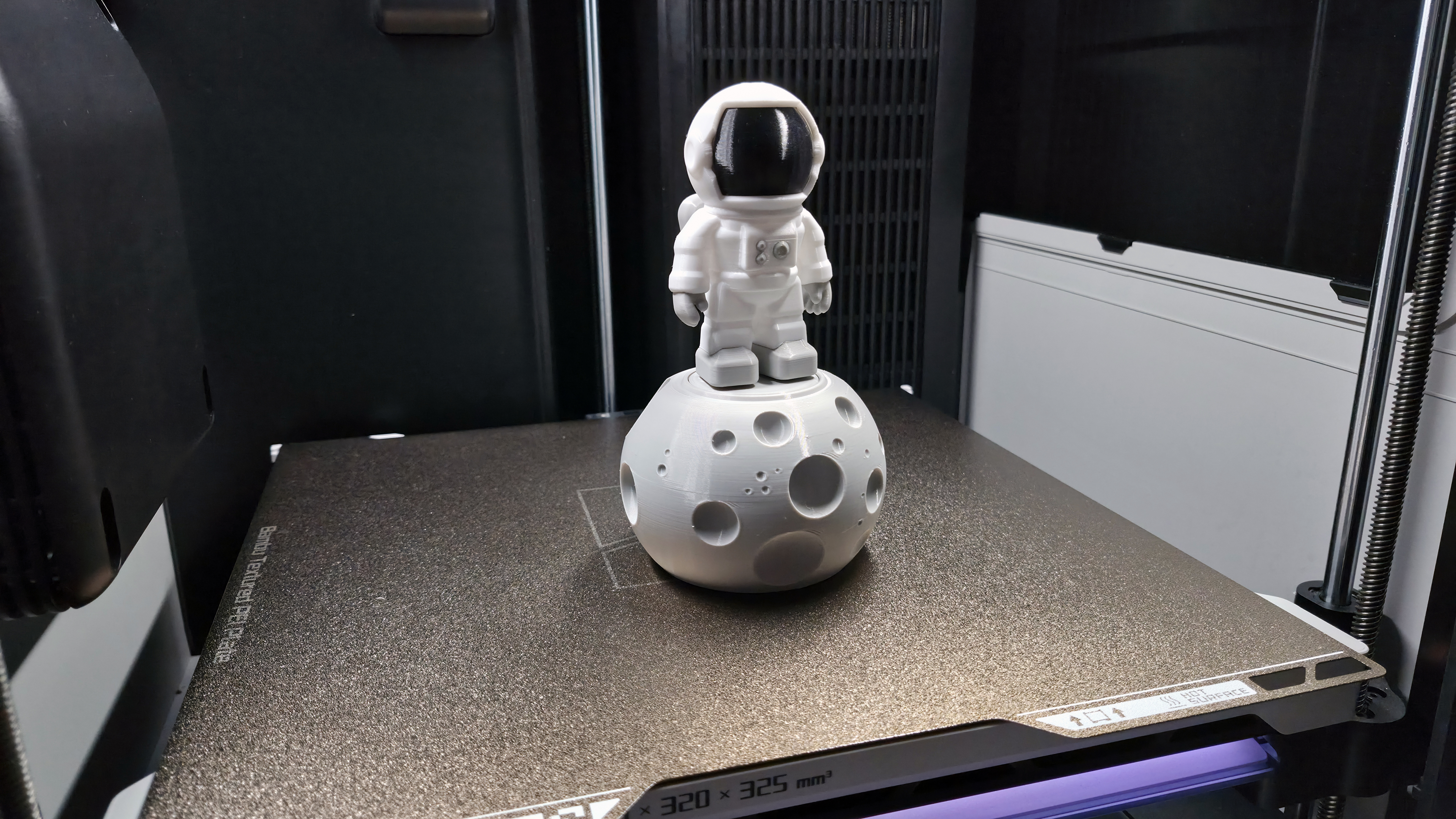 Astronaut Moon Box